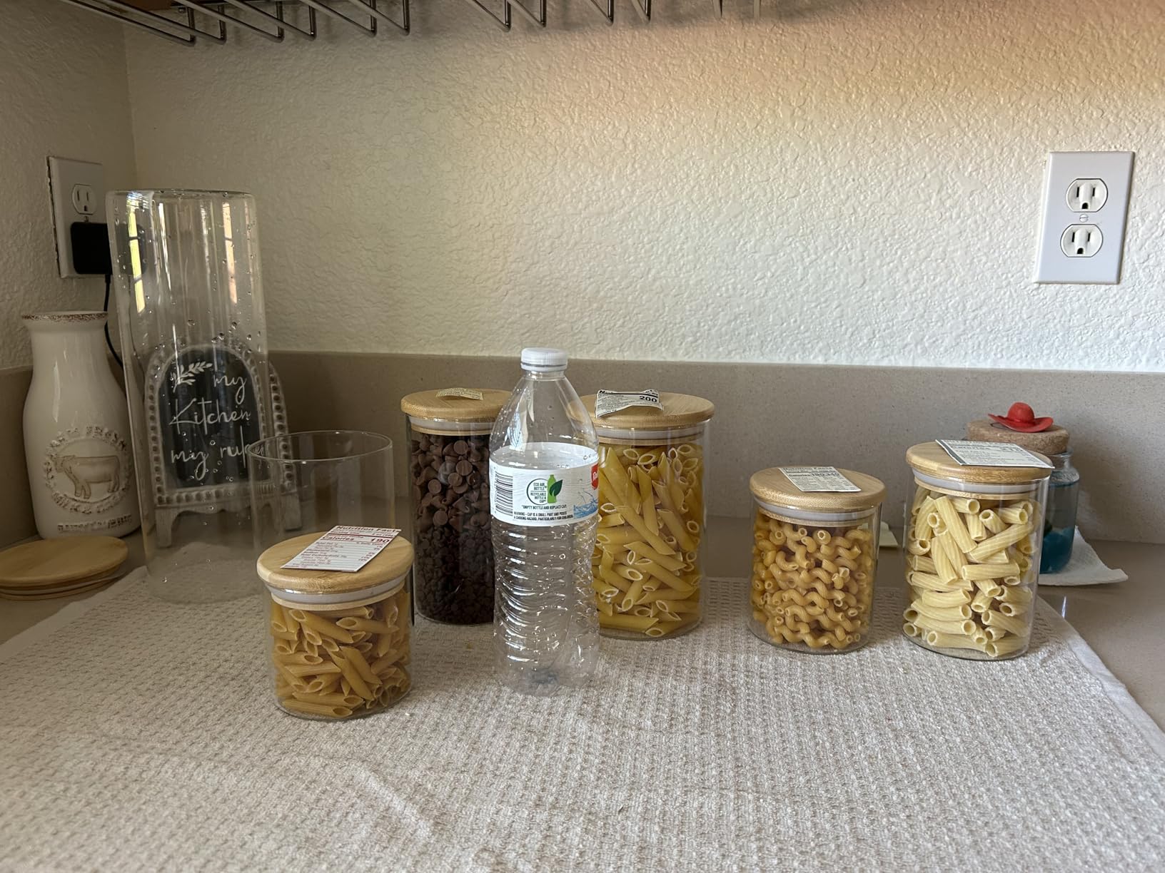Vtopmart Glass Food Storage Jars, 7 Pack Kitchen Containers with Airtight Bamboo Wooden Lids for Pasta, Cookies, Nuts, Coffee Beans, Cereal, Canisters Set for Flour, Pantry Organization, BPA Free customer photo 1