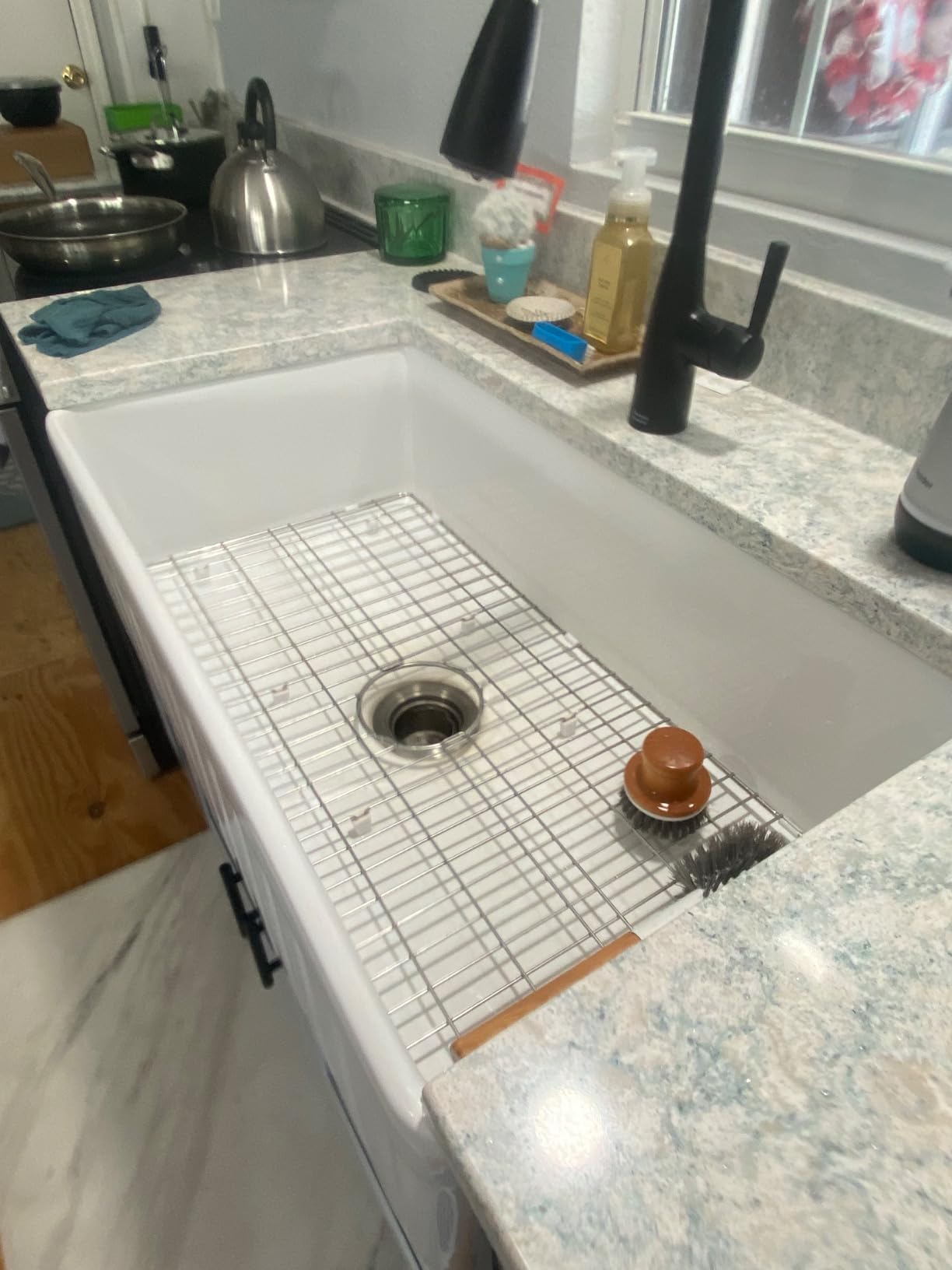 DeerValley White Farmhouse Sink Apron Front Farm Kitchen Sink 33 inch customer photo 1