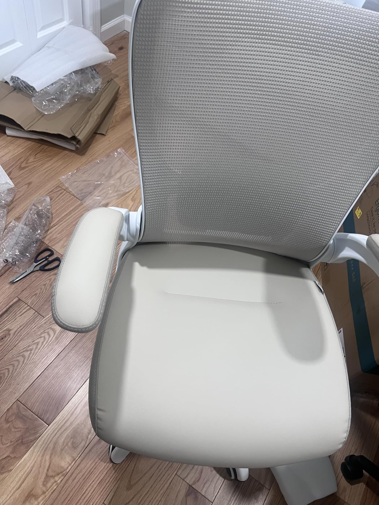 MUXX.STIL Office Chair, Ergonomic Desk Chair with Adjustable Lumbar Support and Flip up Armrest, Breathable Mesh Computer Chair for Home Office, Black customer photo 2