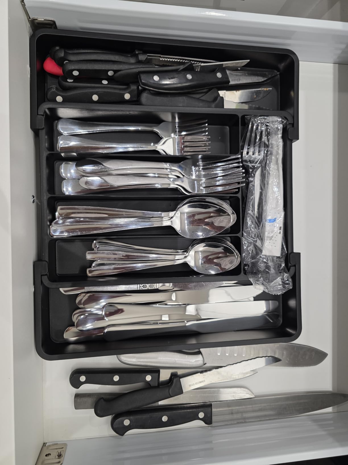 Lifewit Extra Large Silverware Drawer Organizer, Expandable Utensil Tray customer photo 1
