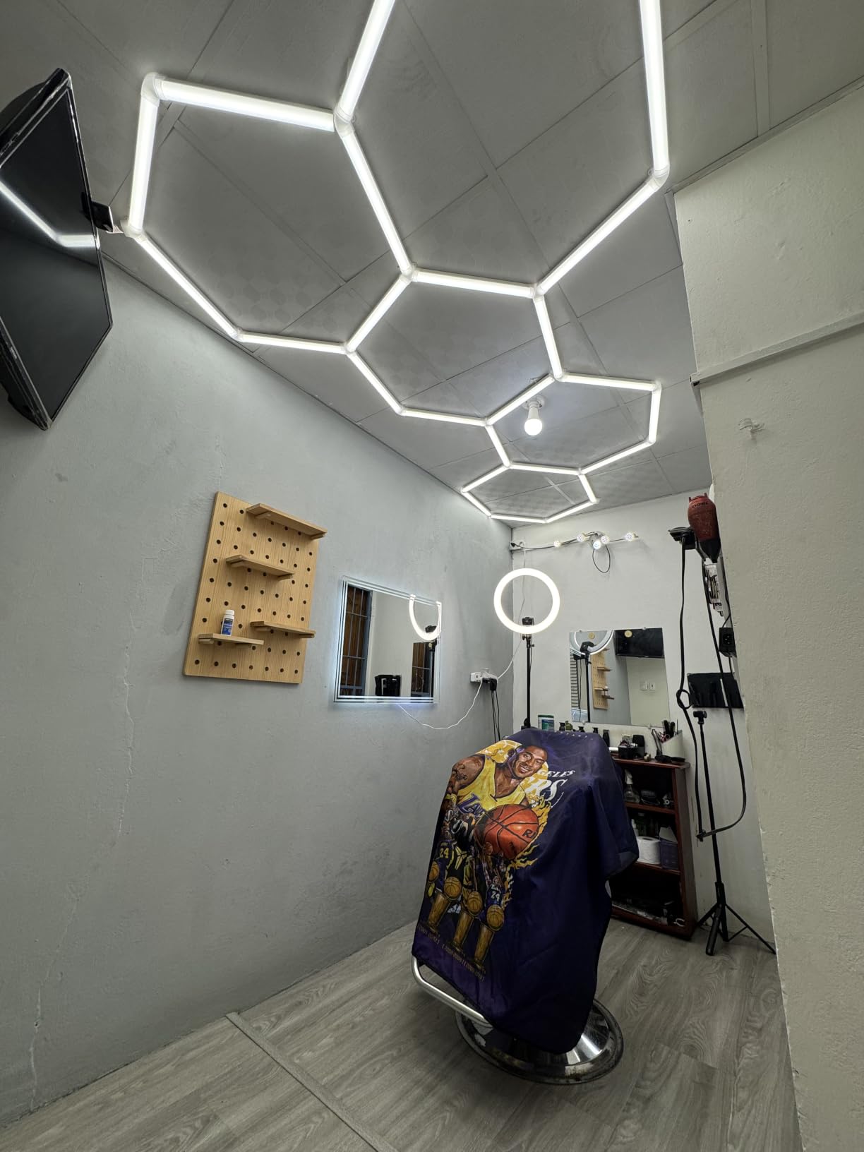 LZHOME Hexagon 5000K LED Garage Lights: 25 Pack Updated 1.31-inch Wider Size,26300LM Super Bright Hex Lighting Ceiling LED Shop Light for Garage, Car Detailing, Workshop, Warehouse, Gym, Basement customer photo 2