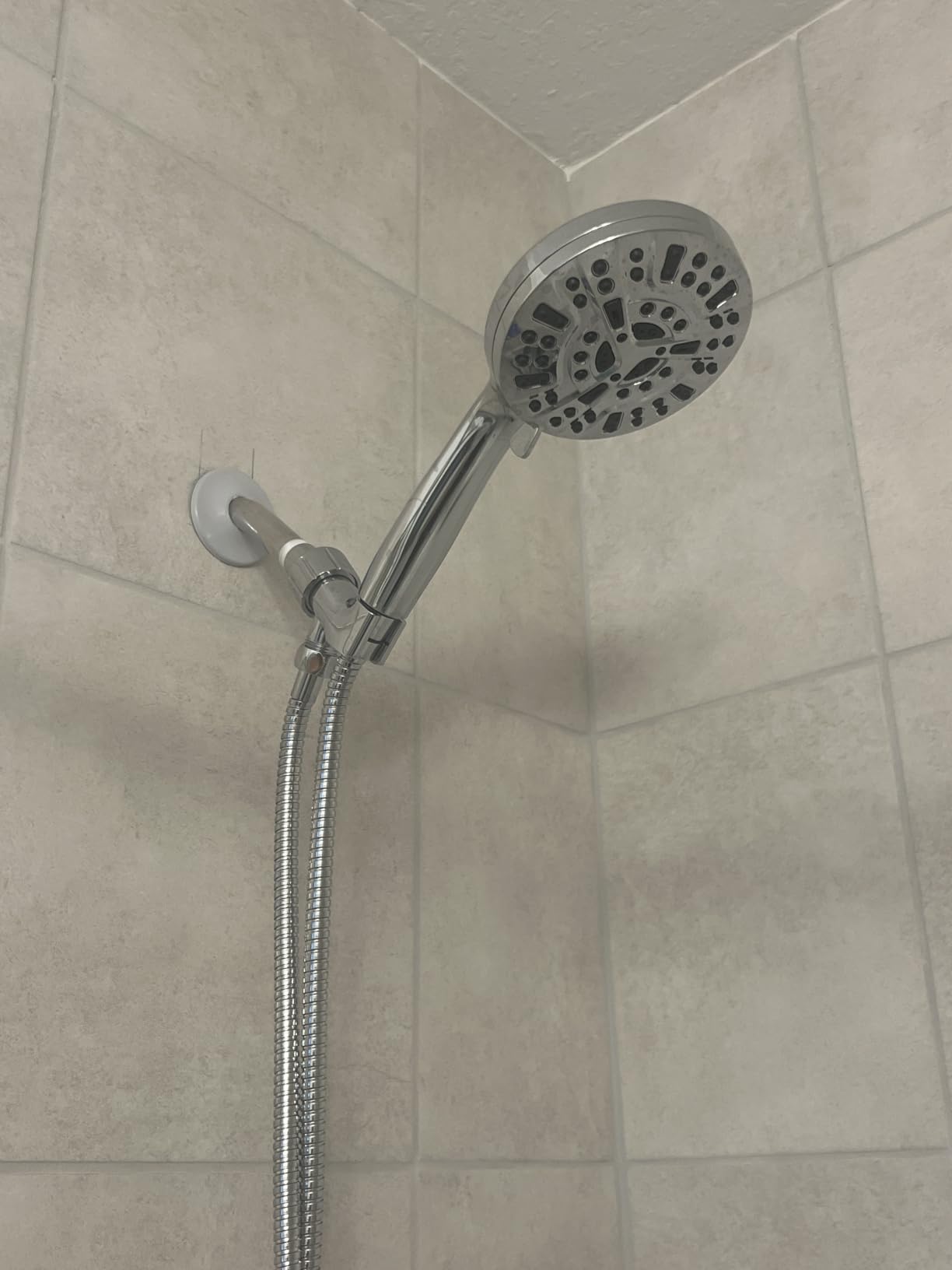 BESAQUO 9 Functions High Pressure Handheld Shower Head with Power Wash customer photo 2