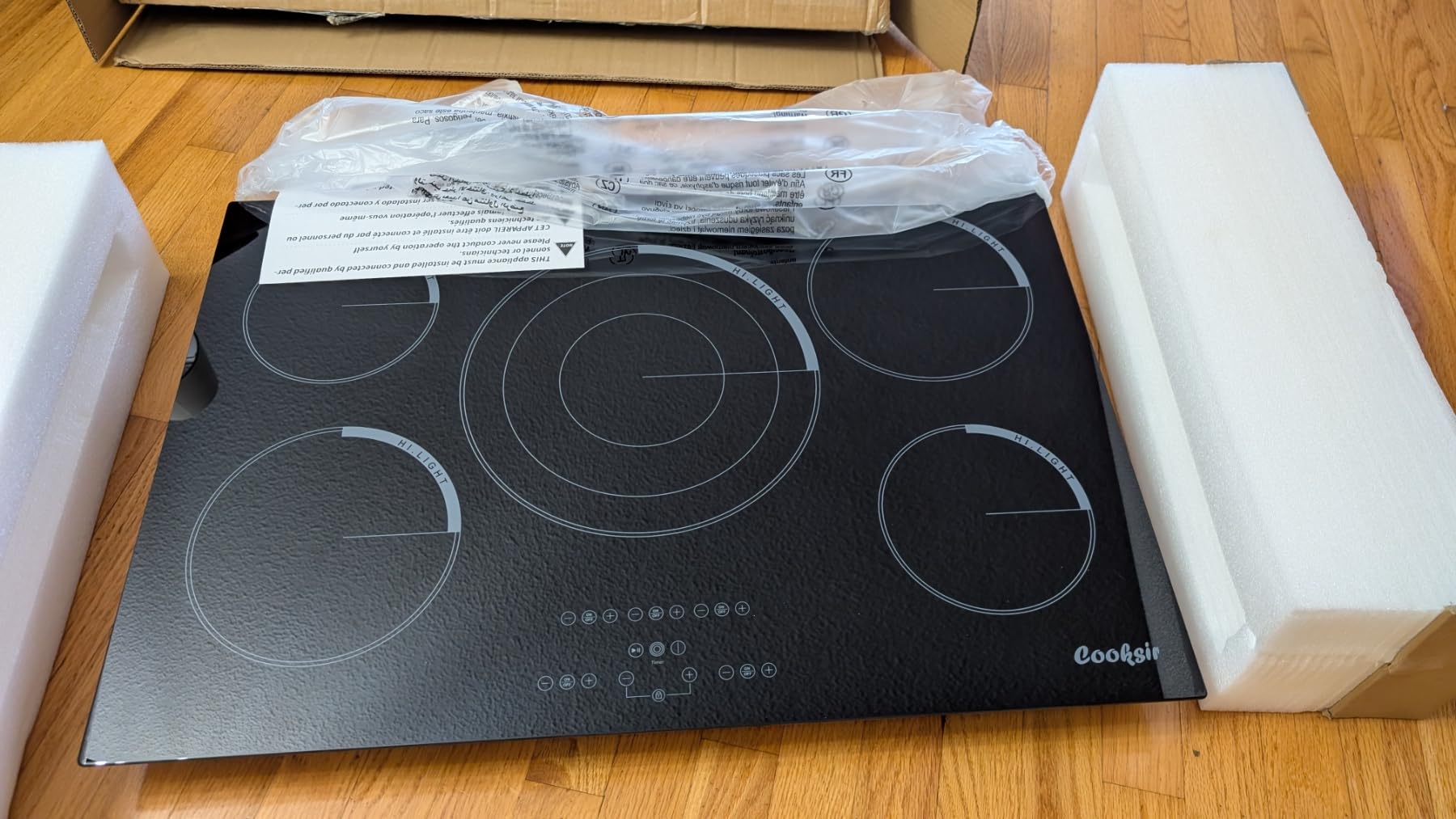 24 Inch Electric Cooktop 3 Burner 5700W customer photo 1