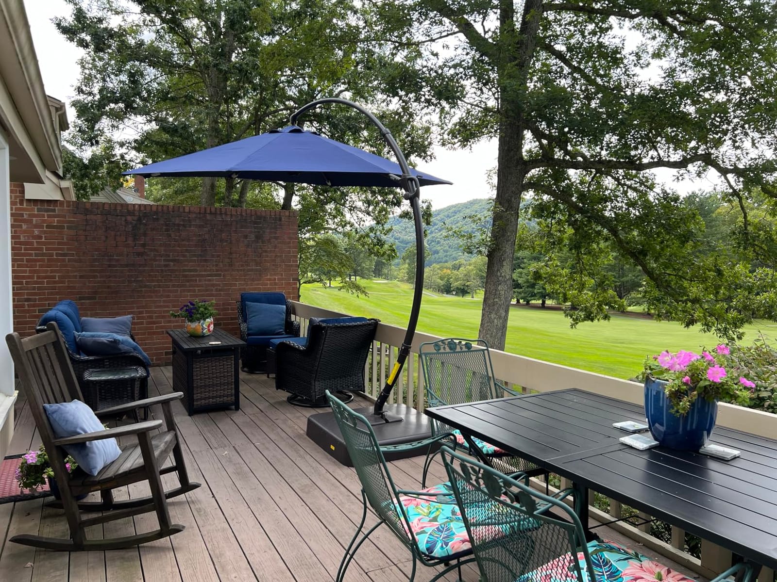 LAUSAINT HOME Outdoor Patio Umbrella with Base, 11 FT Deluxe Curvy Cantilever Umbrella Heavy Duty Offset Hanging Umbrella with 360° Rotation for Market, Pool, Garden, Backyard, Deck (Turquoise Blue) customer photo 1