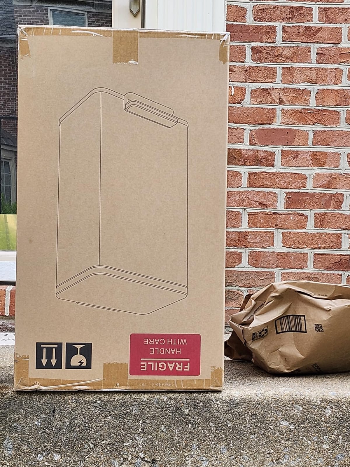 SIMPLI-MAGIC 50 Liter / 13.2 Gallon Soft-Close, Smudge Resistant Trash Can with Foot Pedal and Built in Filter- Stainless Steel, Sleek Finish customer photo 2