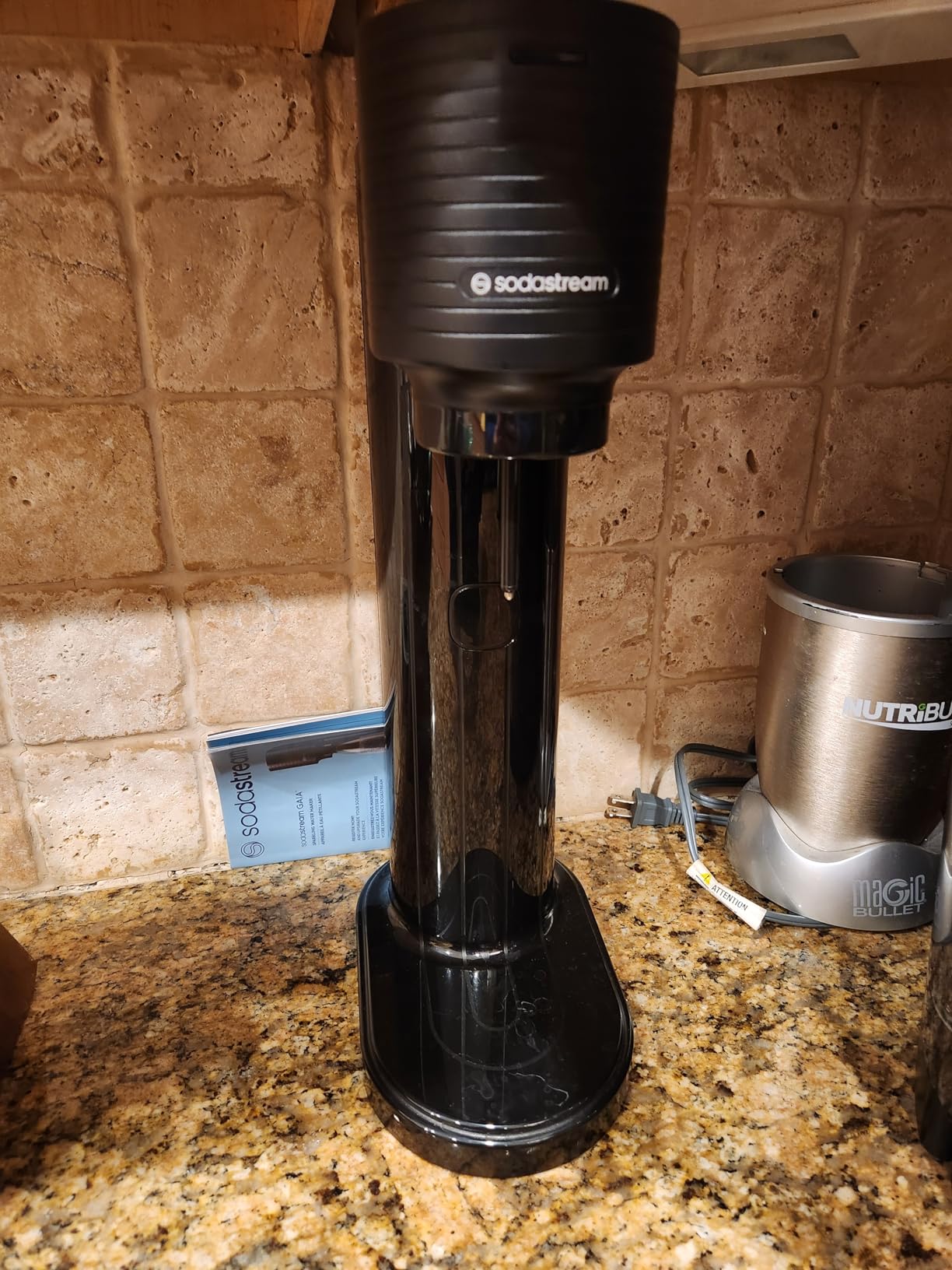 SodaStream Gaia Sparkling Water Maker Kit, Black customer photo 1
