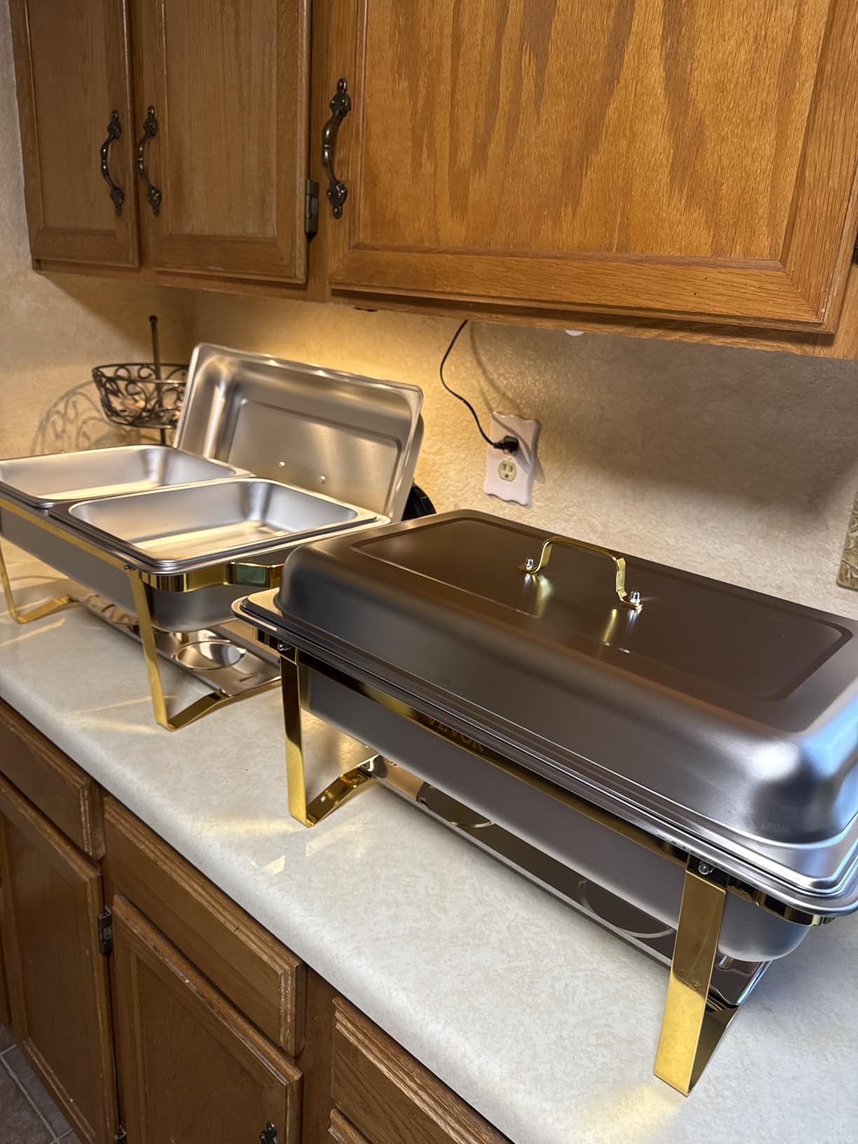 VEVOR Chafing Dish Buffet Set, 8 Qt 2 Pack, Stainless Steel Chafer with 2 Full Size Pans, Rectangle Catering Warmer Server with Glass Lid Water Pan Folding Stand Fuel Holder, for Wedding Party Banquet customer photo 2