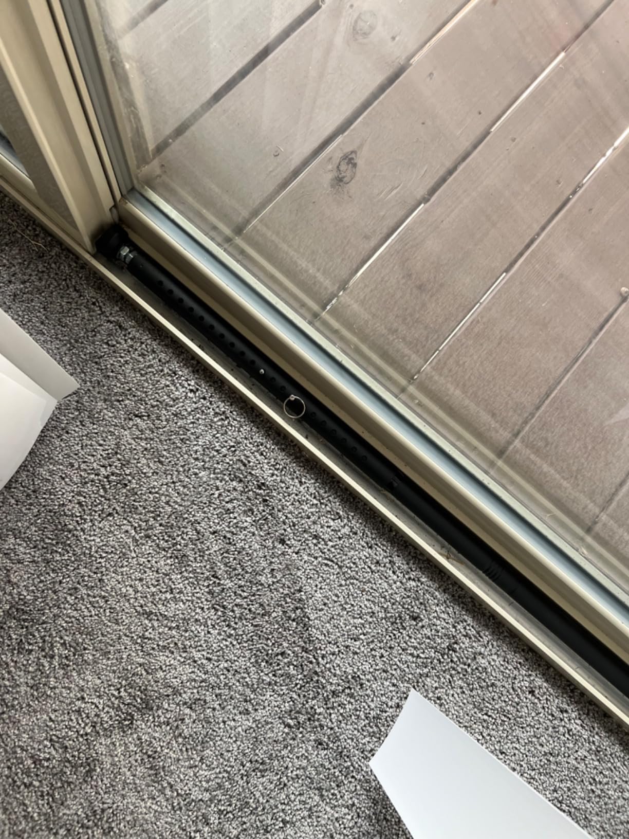DIIG Sliding Door Security Bar, 17.7-50.5inch Heavy Duty Adjustable Sliding Patio Door Lock Bar with Rubber Tips,Diameter 1inch Window Security Bar for Home Apartment Travel Children Women (White) customer photo 1