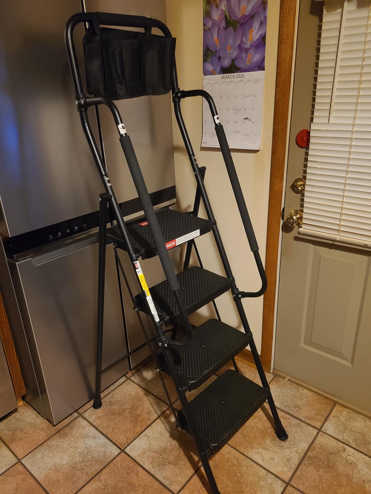 HBTower Step Ladder with Handrails, 3 Step Ladder with Attachable Tool Bag customer photo 2