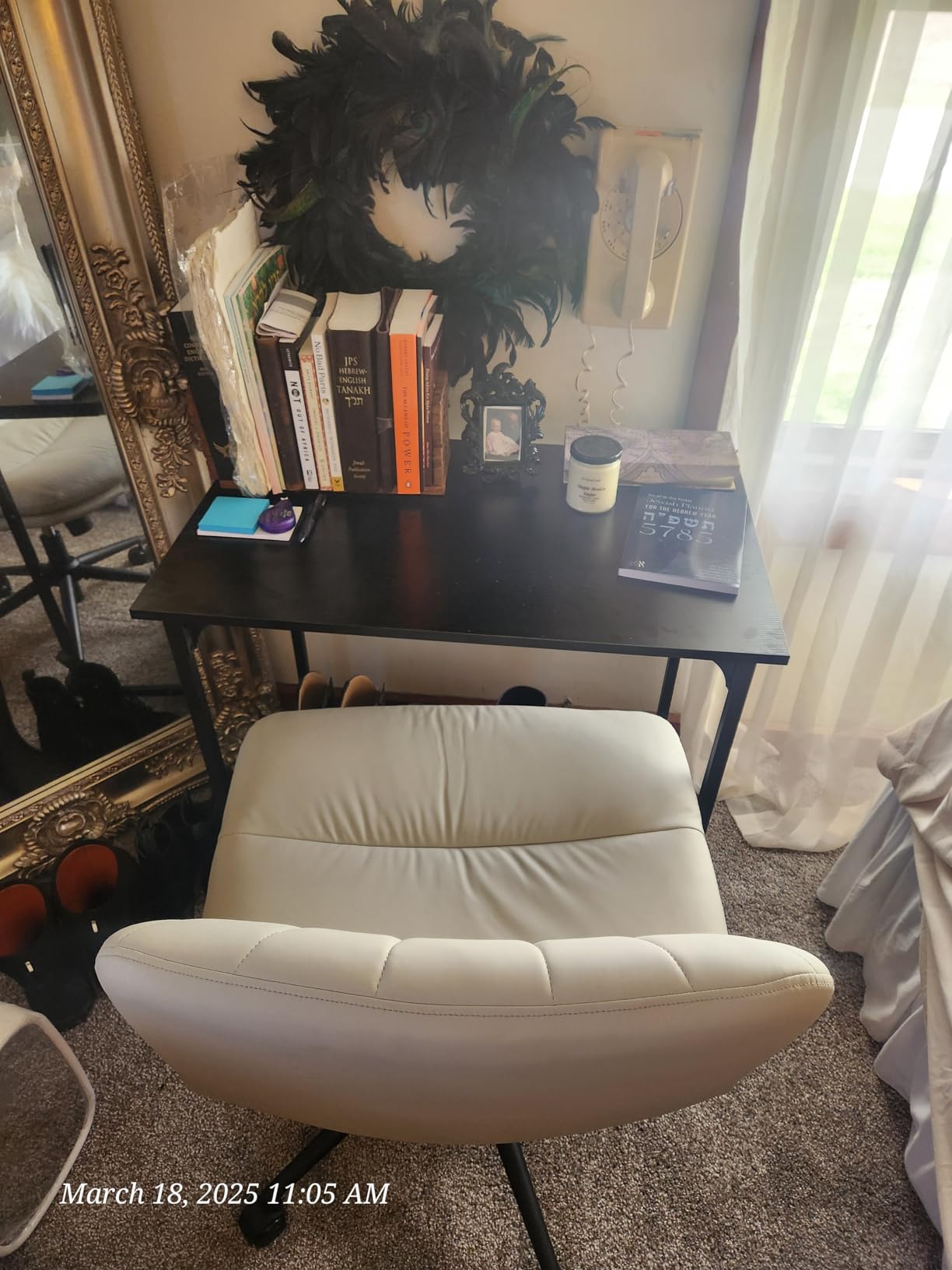 Marsail Armless-Office Desk Chair with Wheels: PU Leather Cross Legged Wide Chair,Comfortable Adjustable Swivel Task Chairs for Home,Office,Make Up,Small Space,Bed Room(Light Beige) customer photo 1