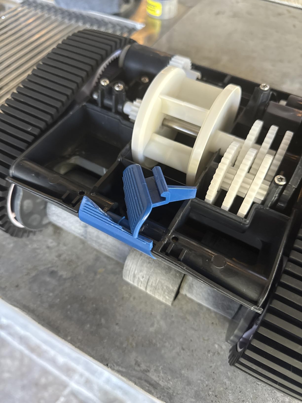 Hayward TracVac Automatic Pool Vacuum for Inground Pools Suction Cleaner customer photo 1