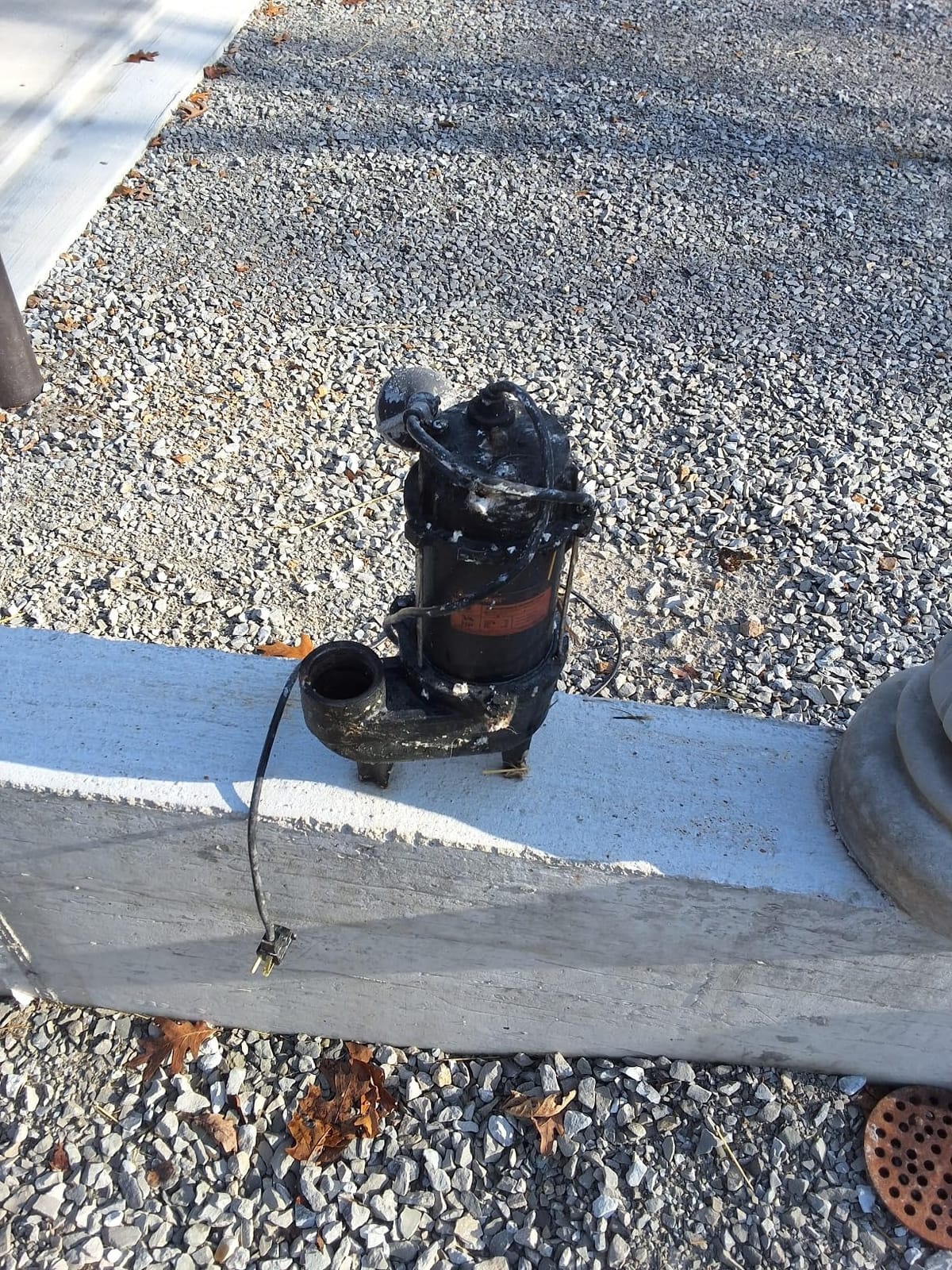 Acquaer 1/2 HP Submersible Sewage Pump 6000 GPH Auto Vertical Float Switch customer photo 1