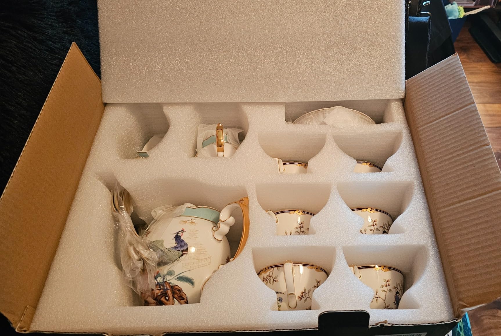 ACMLIFE Bone China Tea Set for Adults with Teapot, Porcelain Tea Party Sets 21-Piece Vintage Floral Fine Bone China Tea Set for 6, 24K Gold English Tea Sets for Women Tea Party for Gifts customer photo 1