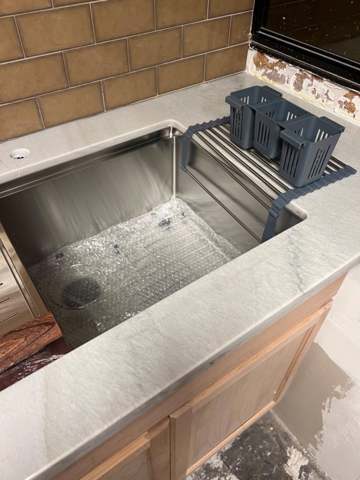 SANYCASA 30 Inch Undermount Kitchen Sink Superior Drain Kitchen Sinks 11 Gauge (3mm) Stainless Steel, Single Bowl Integrated Ledge Multifunctional Workstation Set - customer photo 1