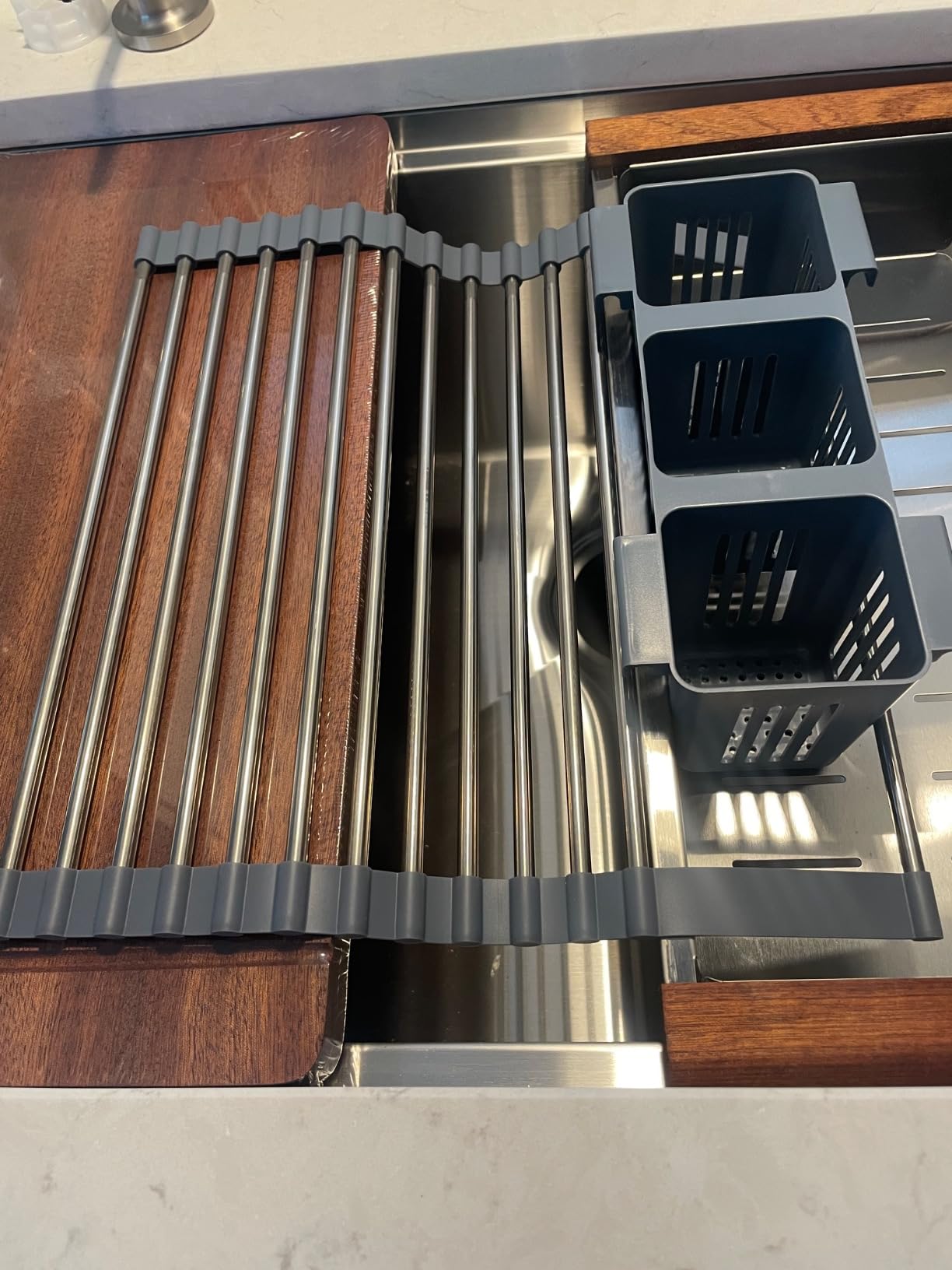 SANYCASA 30 Inch Undermount Kitchen Sink Superior Drain Kitchen Sinks 11 Gauge (3mm) Stainless Steel, Single Bowl Integrated Ledge Multifunctional Workstation Set - customer photo 2