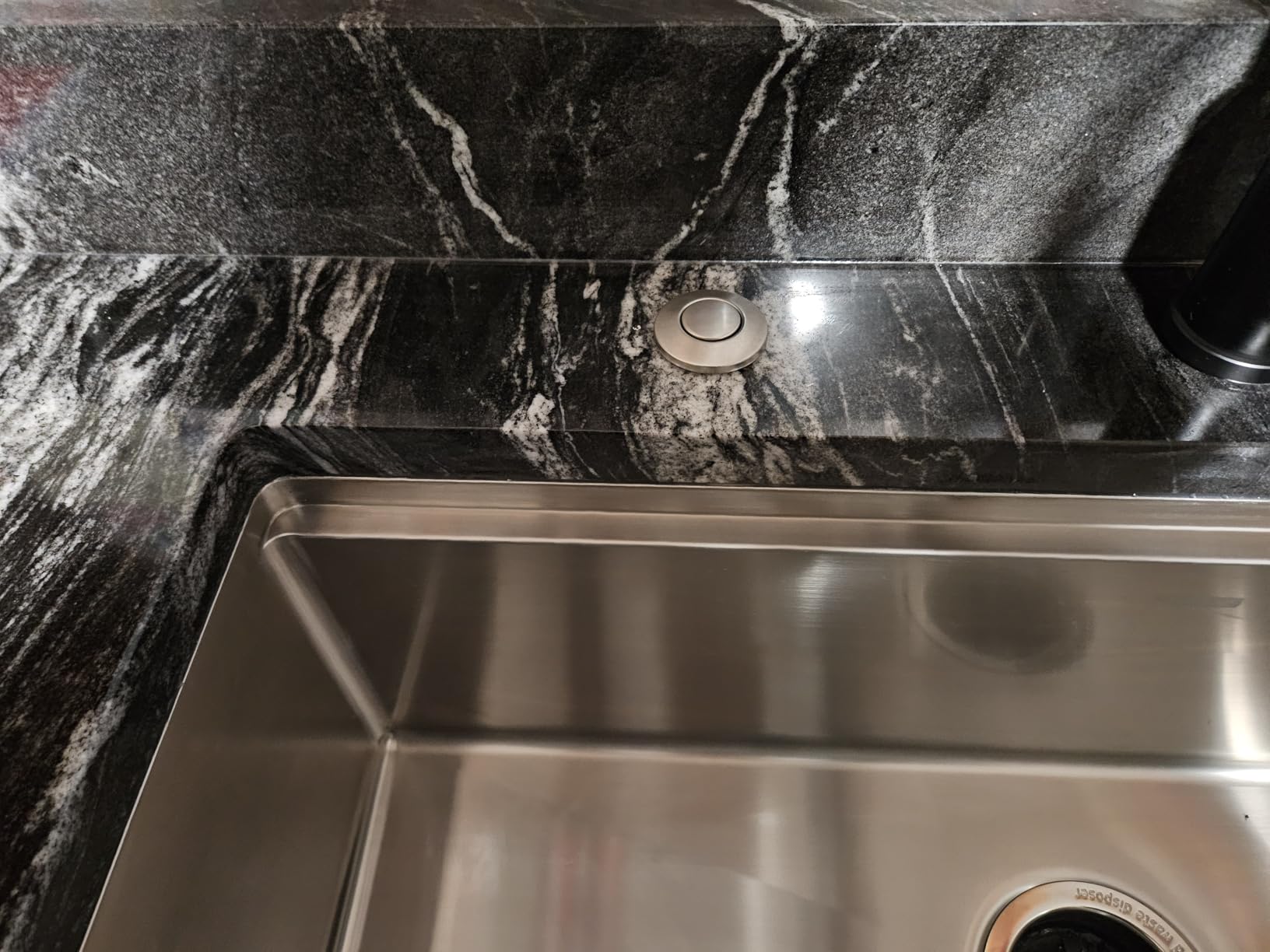 Kichae 32 Undermount Kitchen Sink Stainless Steel 16 Gauge Workstation customer photo 2