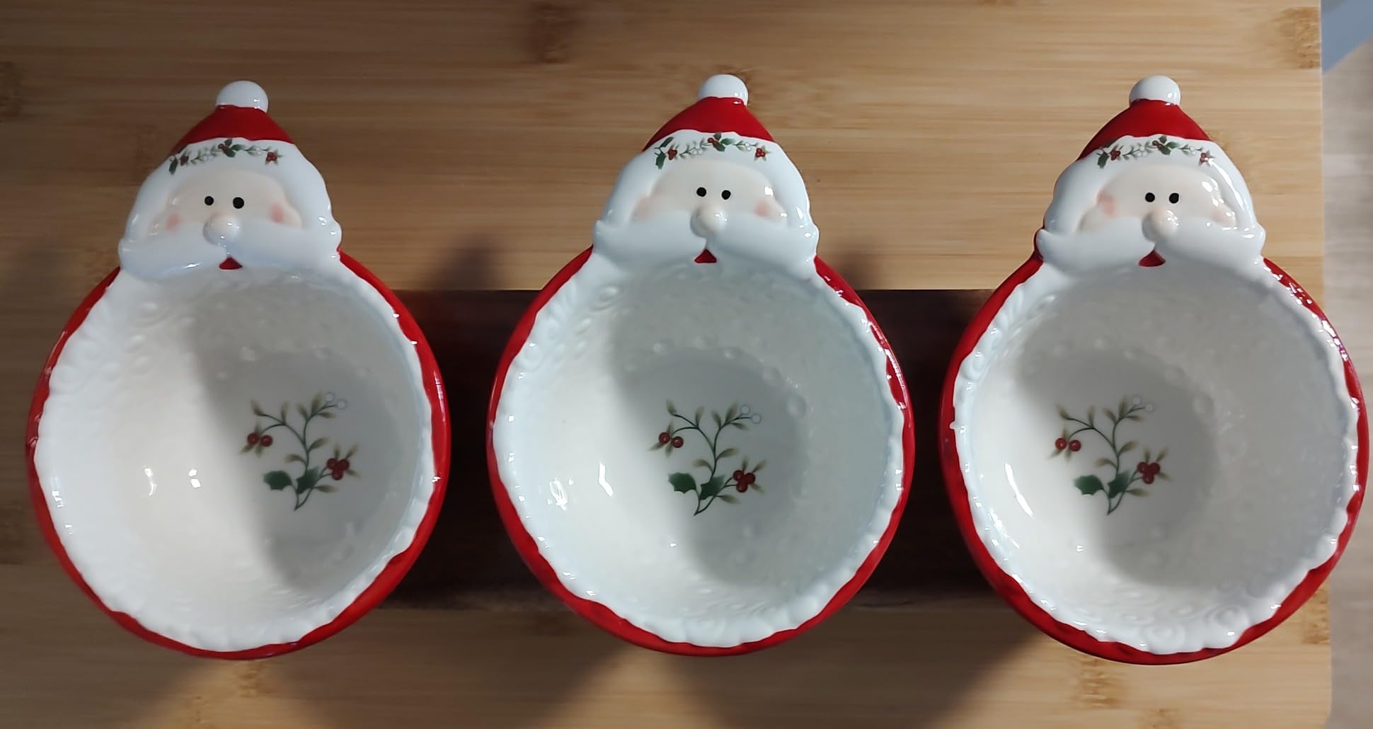 Pfaltzgraff Winterberry Santa Dip Bowls with Wood Base, Set Of 3 customer photo 2