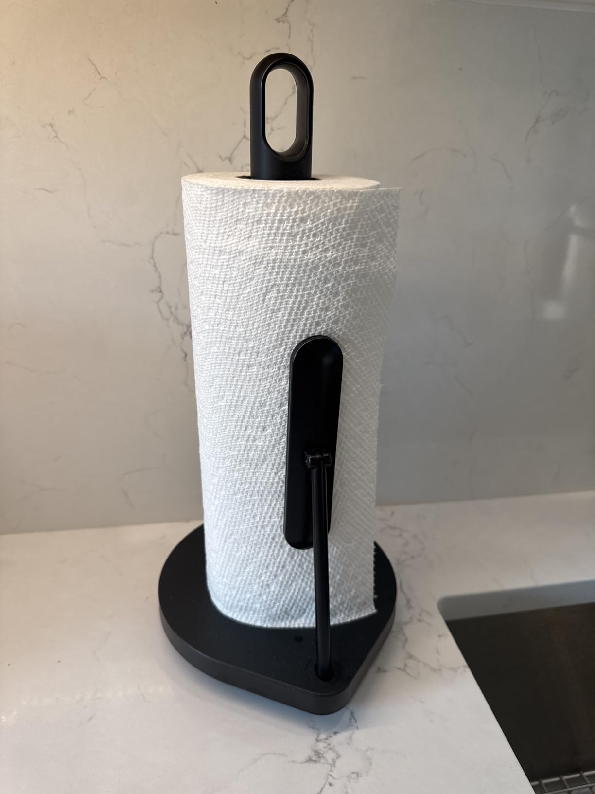 simplehuman Tension Arm Countertop Paper Towel Holder, Easy One-Handed Tear, Standing Weighted Base with Finger Loop, Heavy Duty, Brushed Stainless Steel customer photo 2