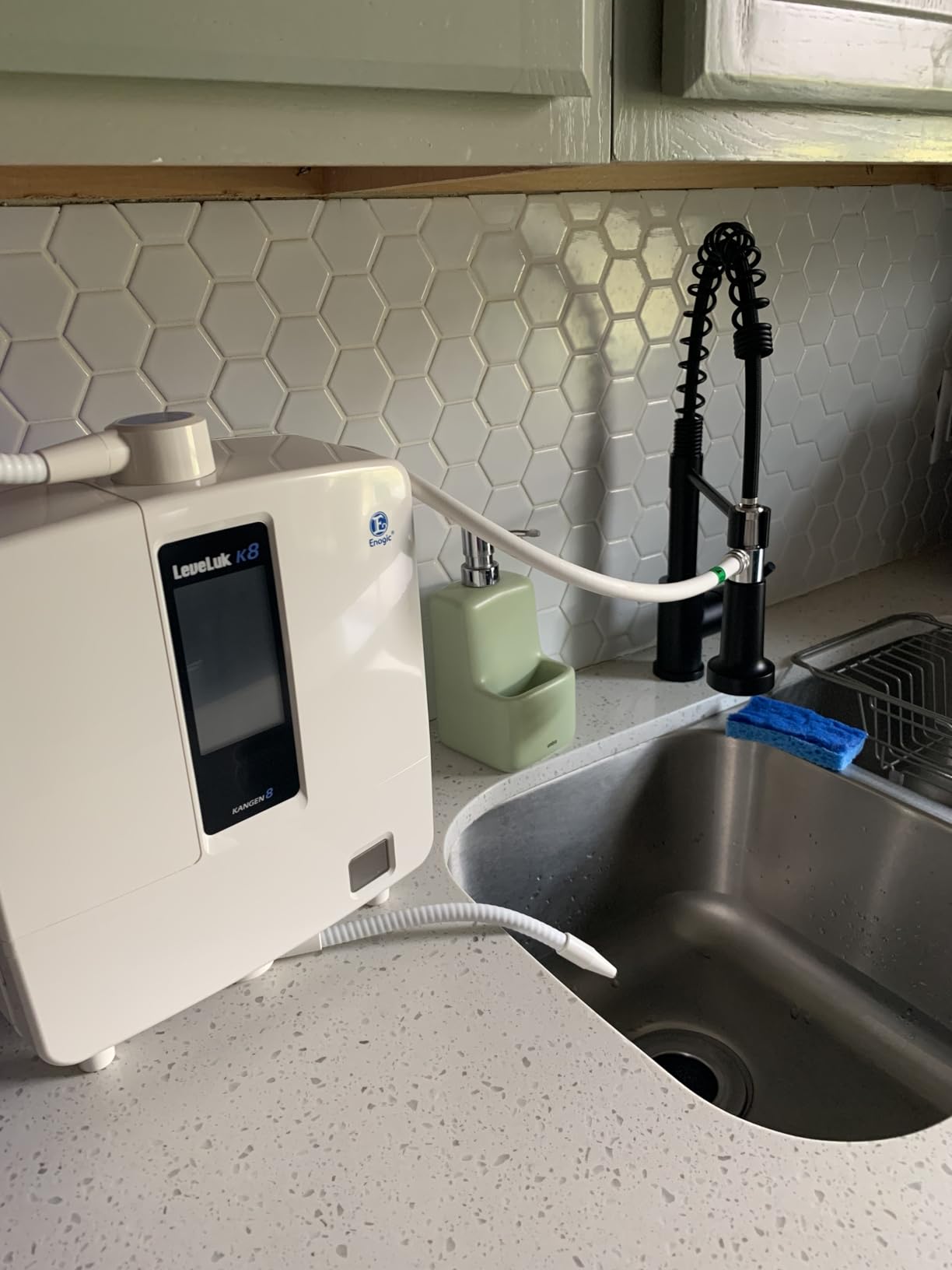 LUFEIDRA Touchless Kitchen Faucet with Pull Down Sprayer-Black Kitchen Faucet with Side Motion Sensor, Smart Hands-Free Spring Kitchen Sink Faucet for Modern Rv Outdoor Laundry Bar Sink, Matte Black customer photo 2