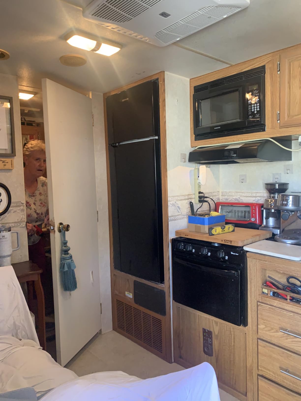 Upstreman 7.7 Cu.Ft. Refrigerator with Freezer Double Door Fridge customer photo 1