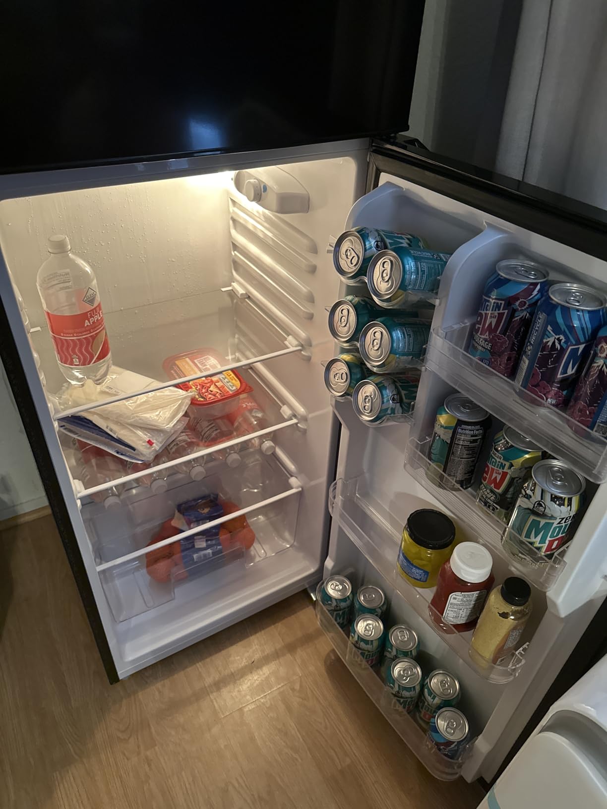 Upstreman 7.7 Cu.Ft. Refrigerator with Freezer Double Door Fridge customer photo 2