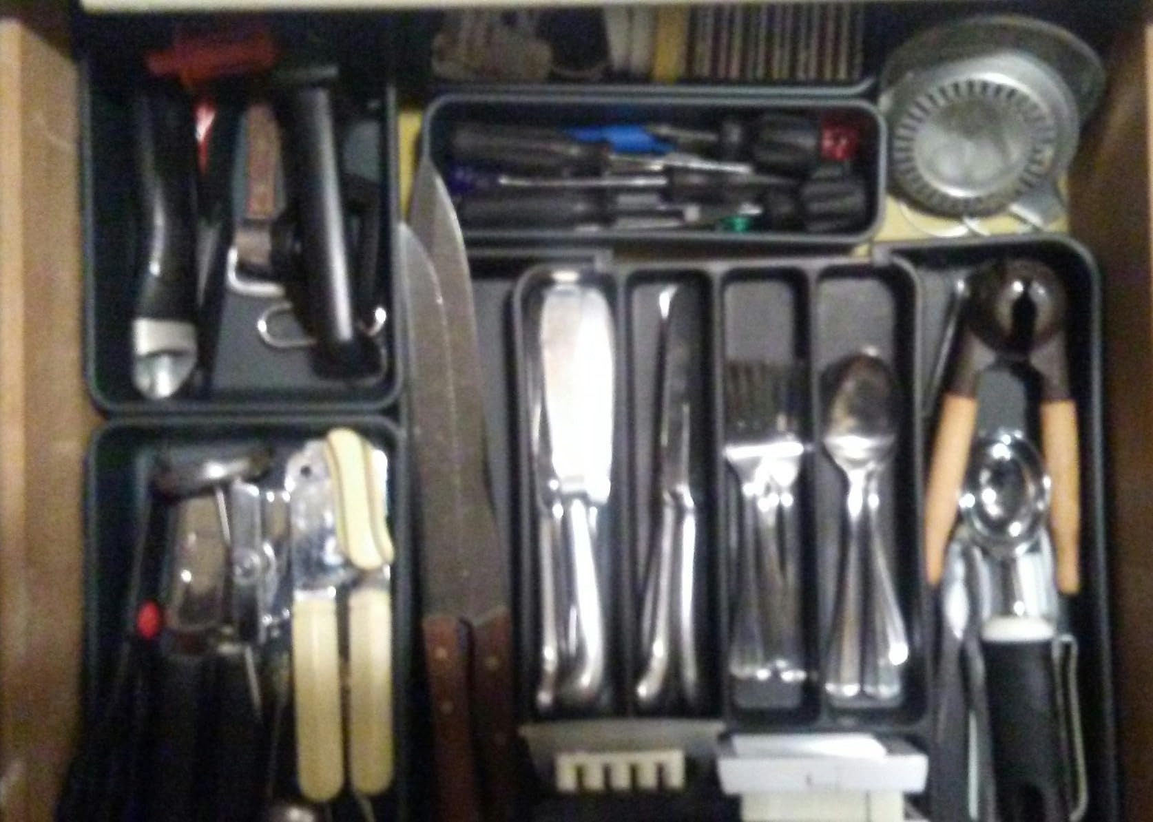 Aujen Silverware Drawer Organizer, Adjustable Utensil Cutlery Tray customer photo 1