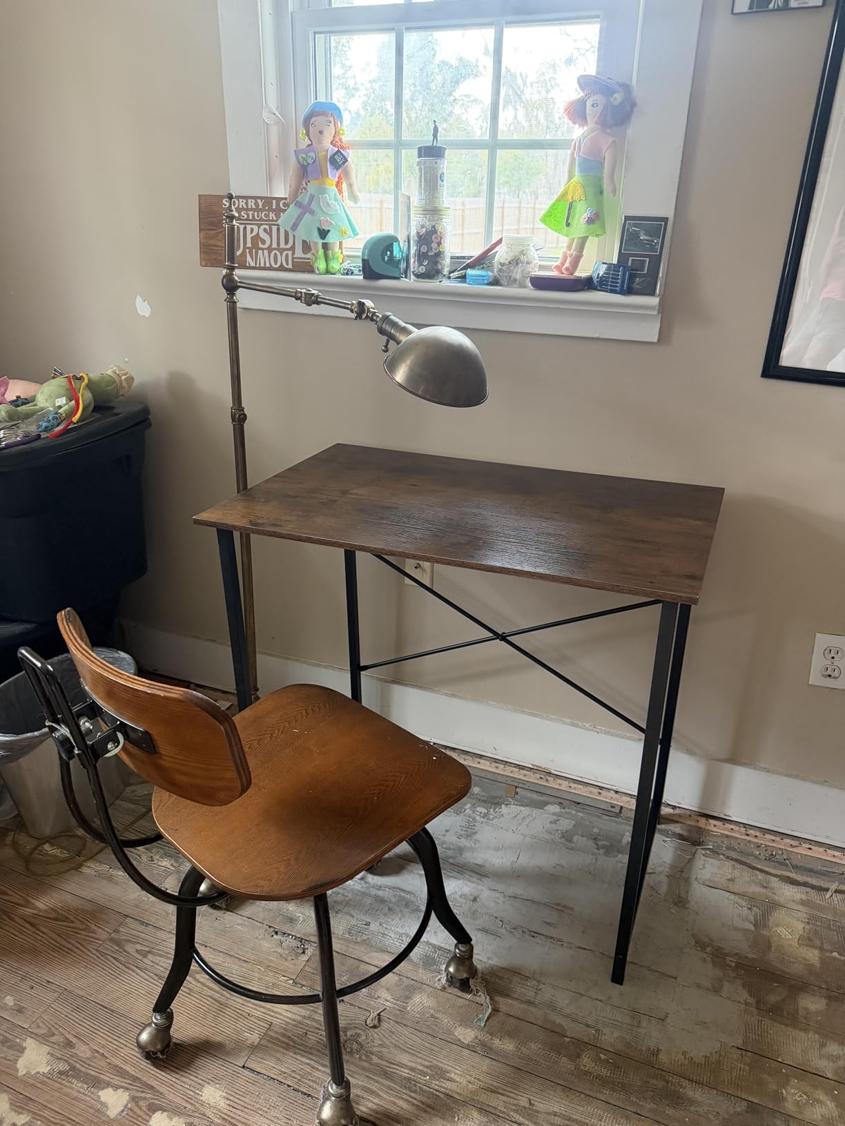 Sweetcrispy 40-Inch Small Computer Desk for Bedroom, Brown customer photo 2