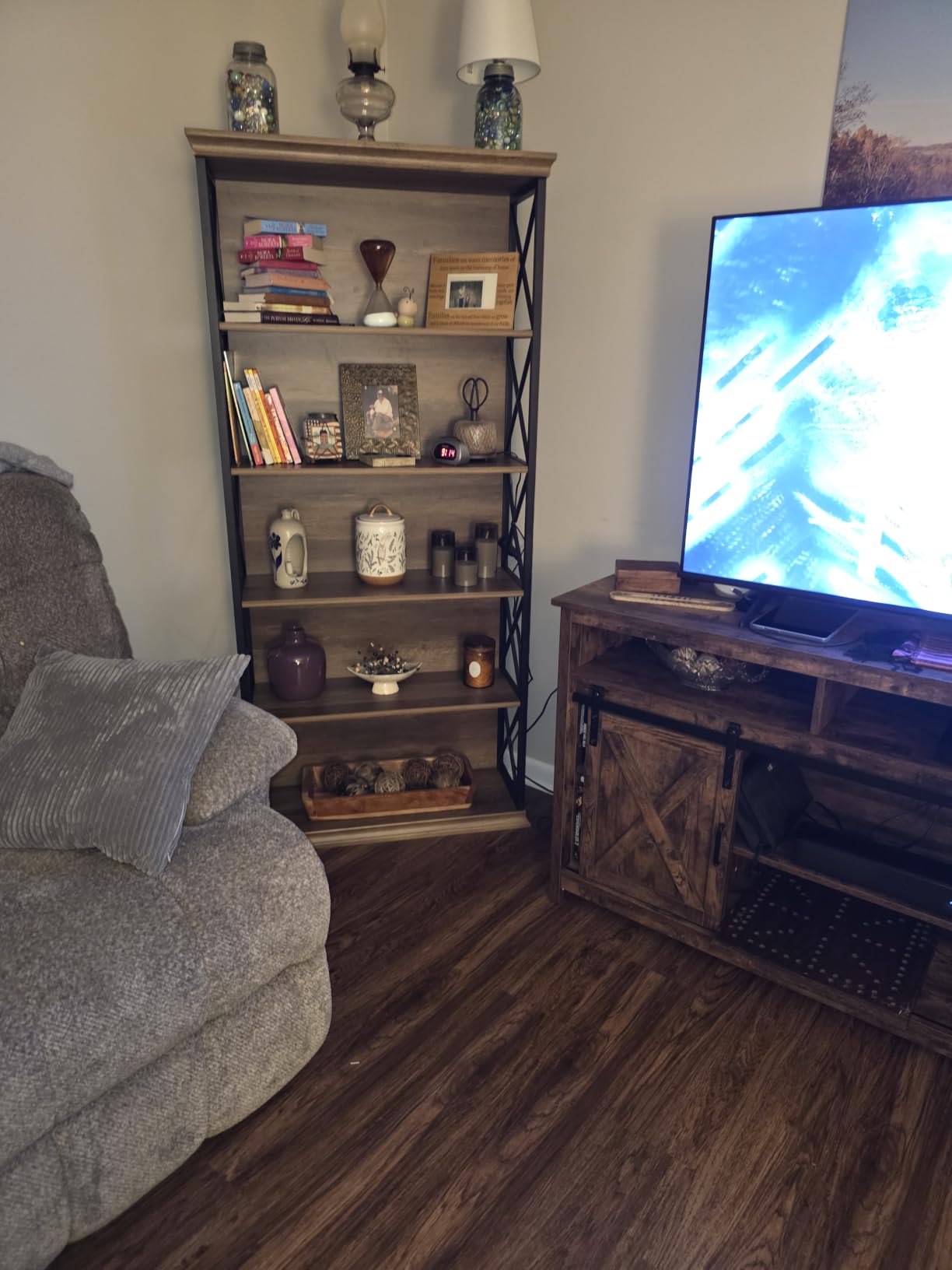 Tribesigns 6-Tier Bookcase, 71 Inches Industrial Bookshelves and Bookcase customer photo 1