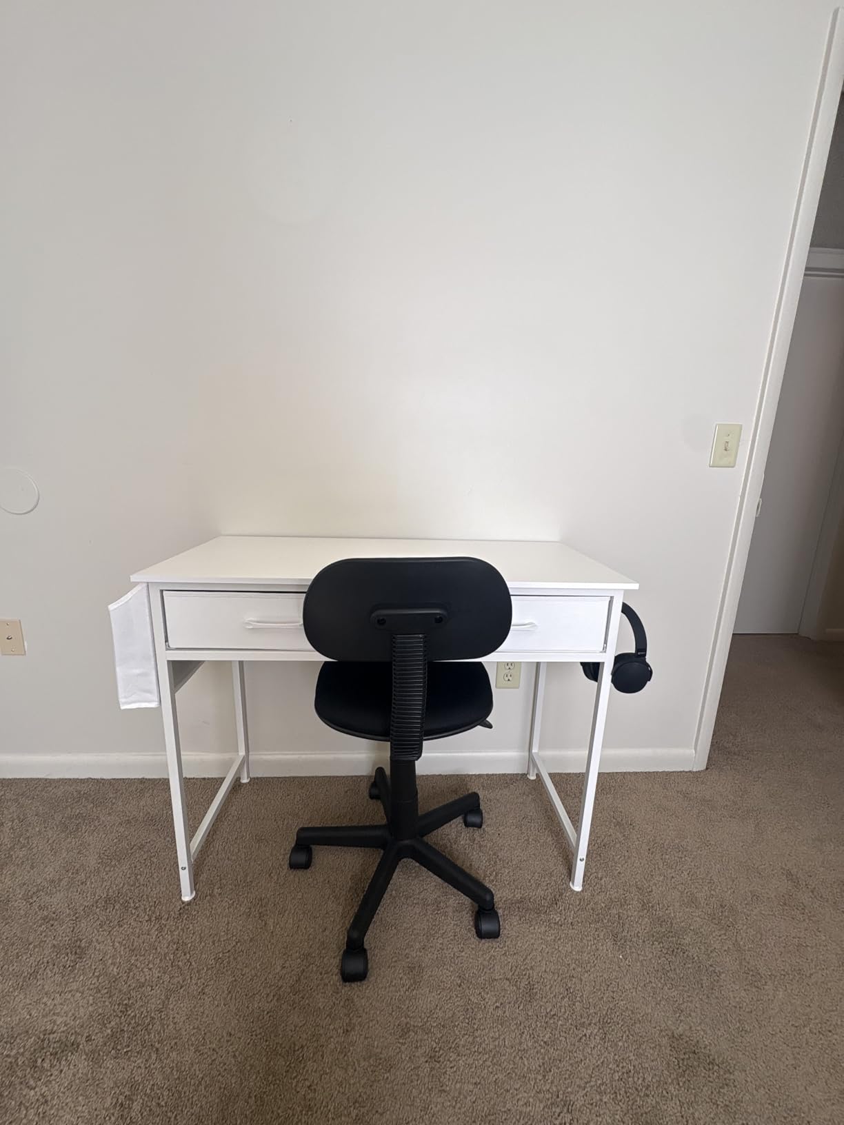 DLisiting 32 Inch Small Desk with Drawers, Black customer photo 1