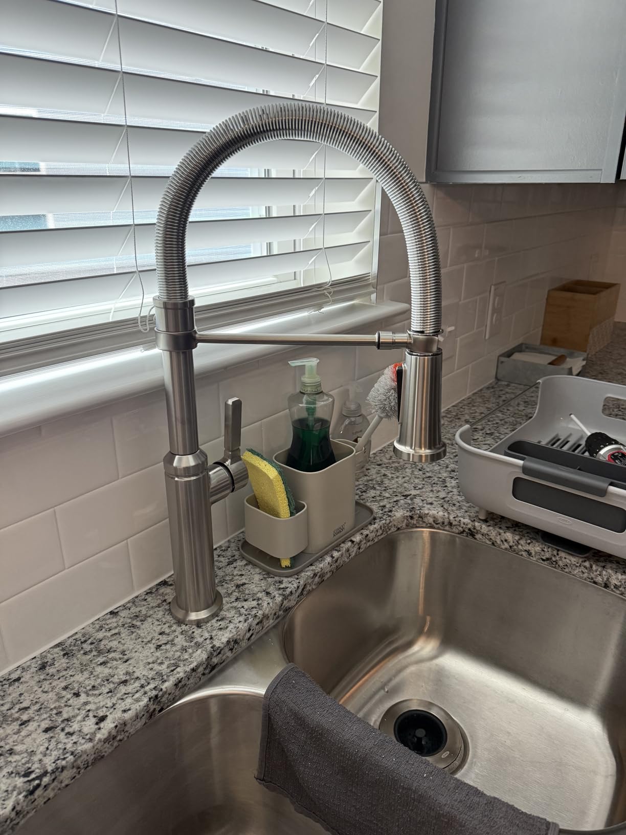 Delta Rhett Pro Style Commercial Kitchen Faucet with Pull Down Sprayer, Brushed Nickel Single Hole Kitchen Sink Faucet, Single Handle, Stainless 18829-SS-DST customer photo 2