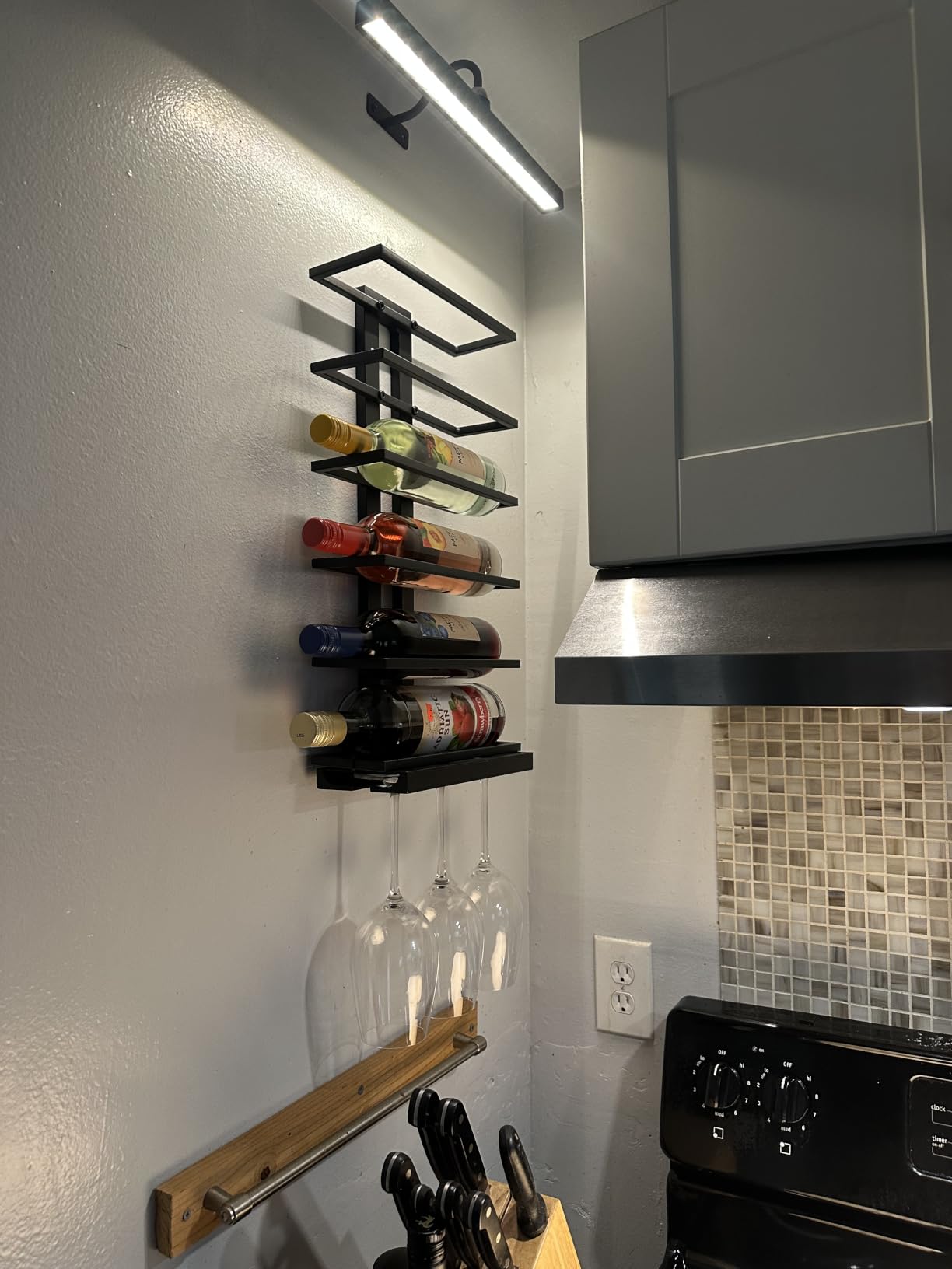 Hoctieon 8 Tier Wall Mount Wine Rack, Wall Racks for Wine Bottles Display and Storage, Hanging Bottle Organizer for Living Room, Kitchen, Wine Cellar, Bar, Black customer photo 1