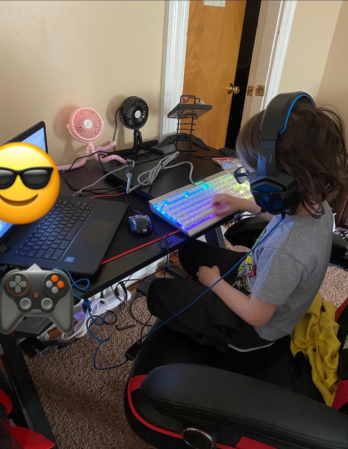 EUREKA ERGONOMIC Gaming Desk, 60 Inch Computer Desk with RGB LED Lights customer photo 1