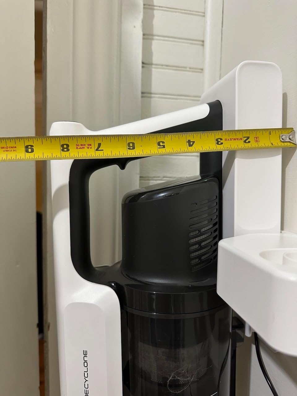 Tineco A20 Cordless Stick Vacuum Cleaner, Powerful Suction, 3 Modes for Multi-Level Messes, 1L Larger Dustbin, Ergonomic Dual-Handle Design, Wall-Mount Dock, LED Headlight customer photo 1