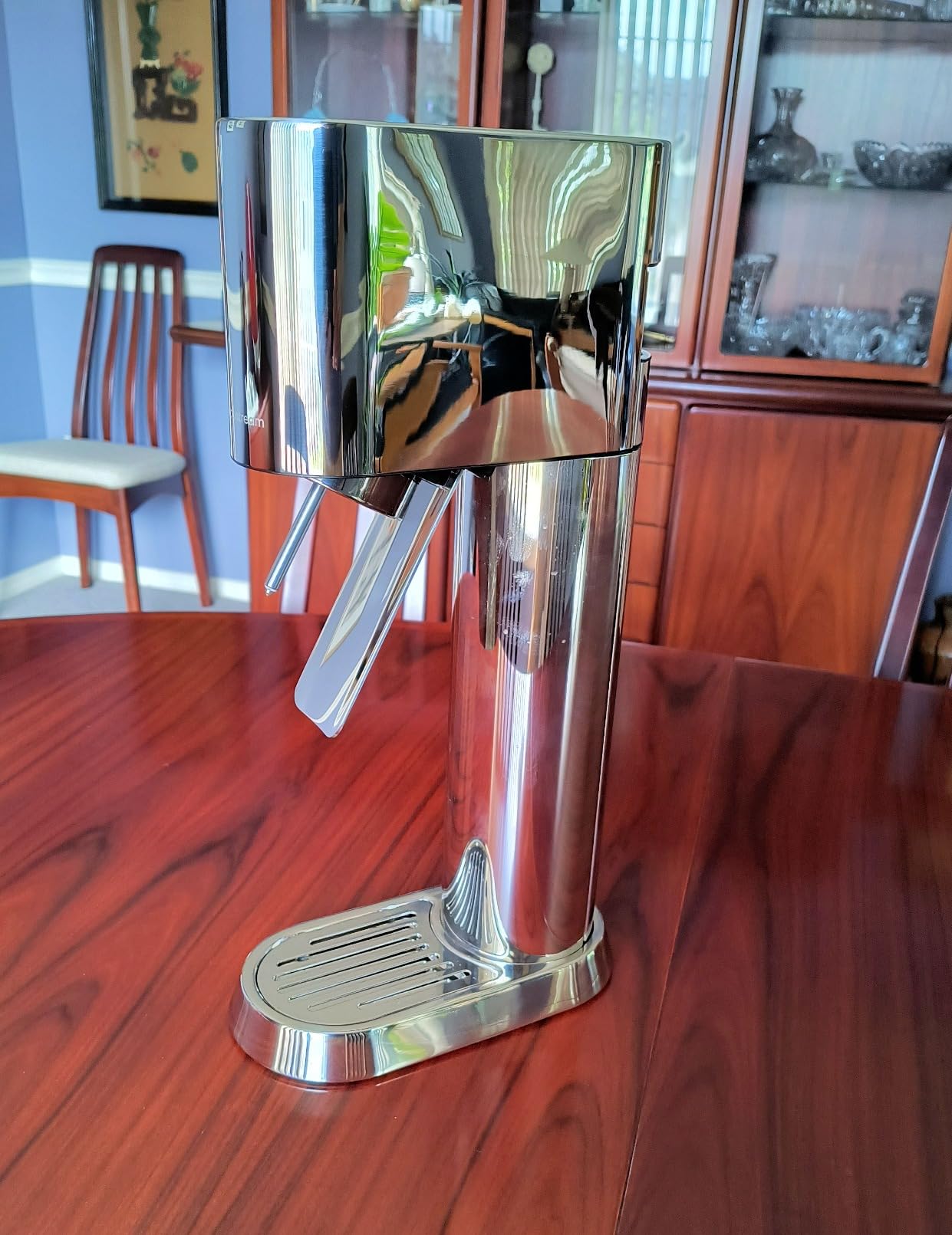 SodaStream ENSO Sparkling Water Maker, Stainless Steel Soda Maker, CQC CO2 System, Includes 1 Quick Connect 60L CO2 Cylinder, 1 Dishwasher Safe BPA Free Bottle, Make your own Pepsi, Silver customer photo 2