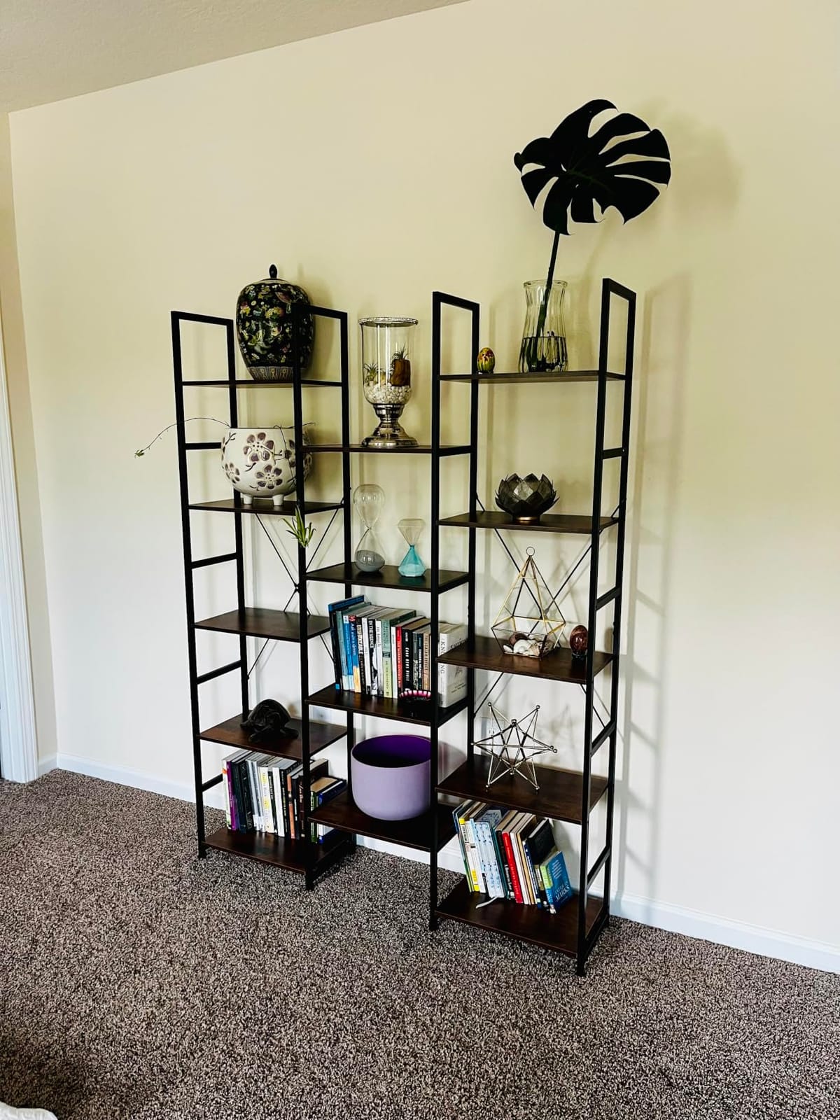 NUMENN Triple Column 5 Tier Bookshelf with 14 Adjustable Shelves, Vintage customer photo 1