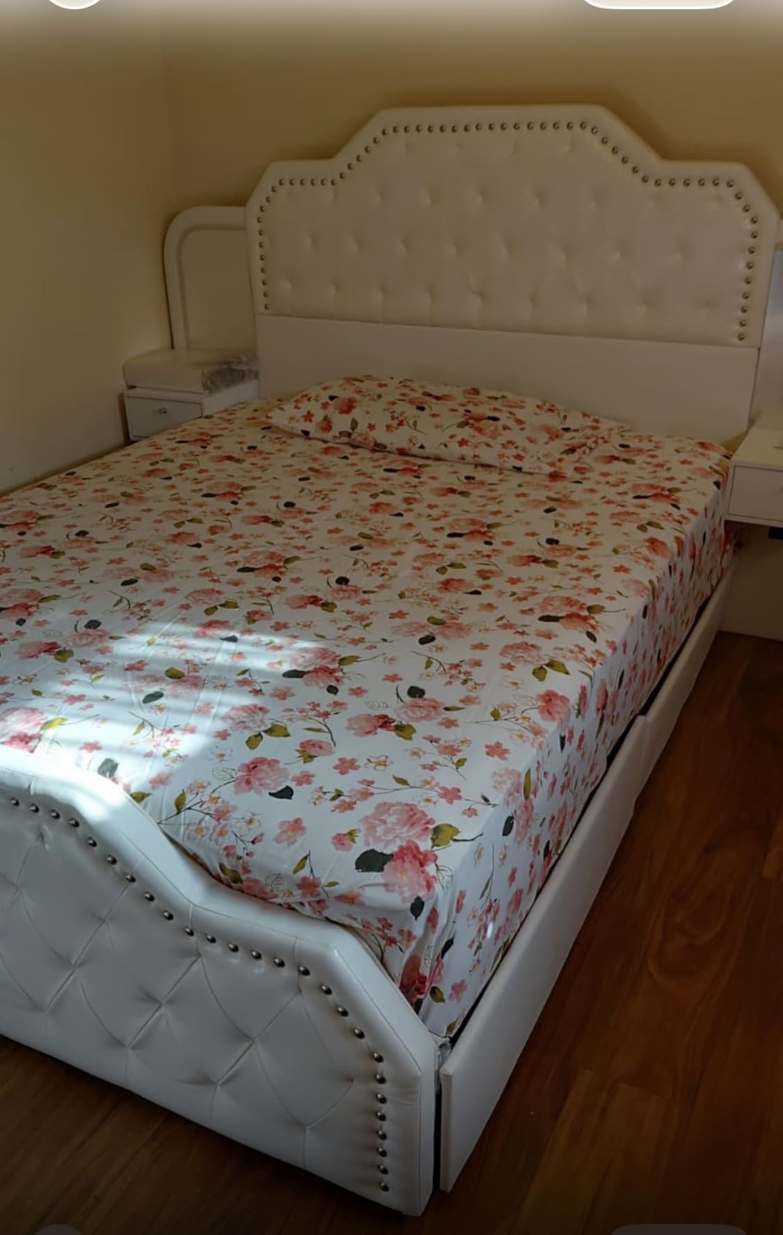 Itaar Queen Bed Frame with 53