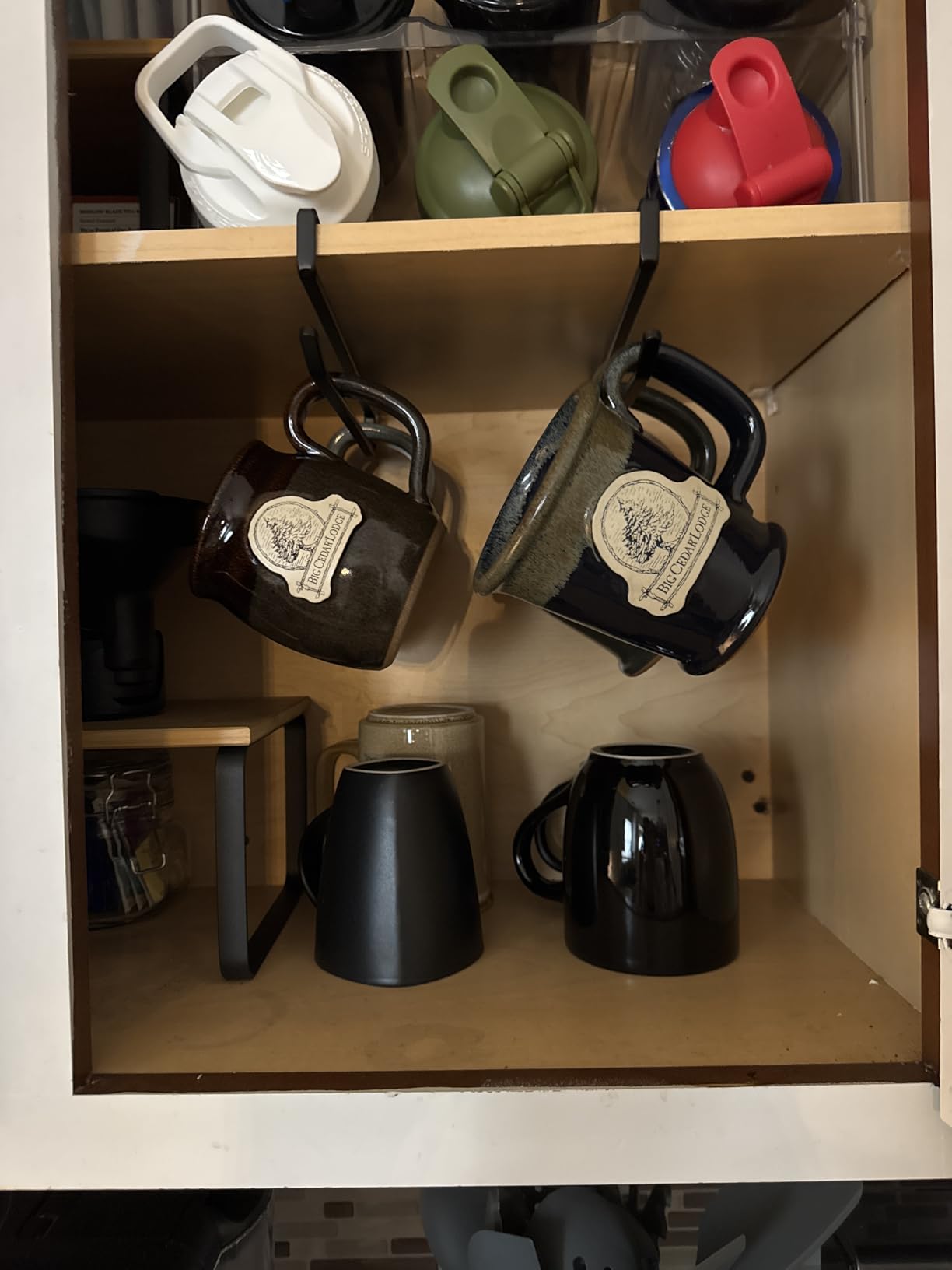 xympo Coffee Mug Hanger for Cabinet, Clip-On Shelf, for Cups, Utensil, Tumbler Lid, Screwless Install (Pack of 2), Fits Shelves up to 3/4