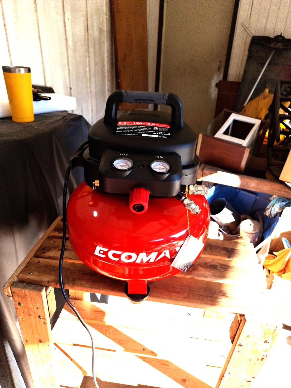 ECOMAX Air Compressor 6 Gallon 150 PSI Pancake Portable Oil-free Tank with 10 PCS Accessories Kit customer photo 2