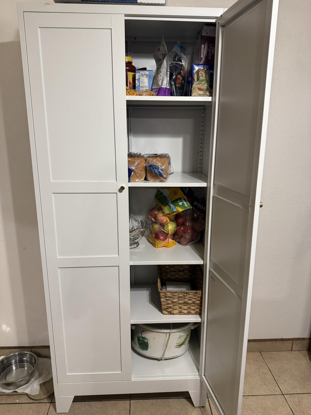 Letaya White Storage Cabinet with Adjustable Shelves-Metal Home Kitchen Pantry Cabinets with Doors,Organization Locker for Cupboard/Bedroom/Dining/Living/Bathroom/Office/Garage Room customer photo 2