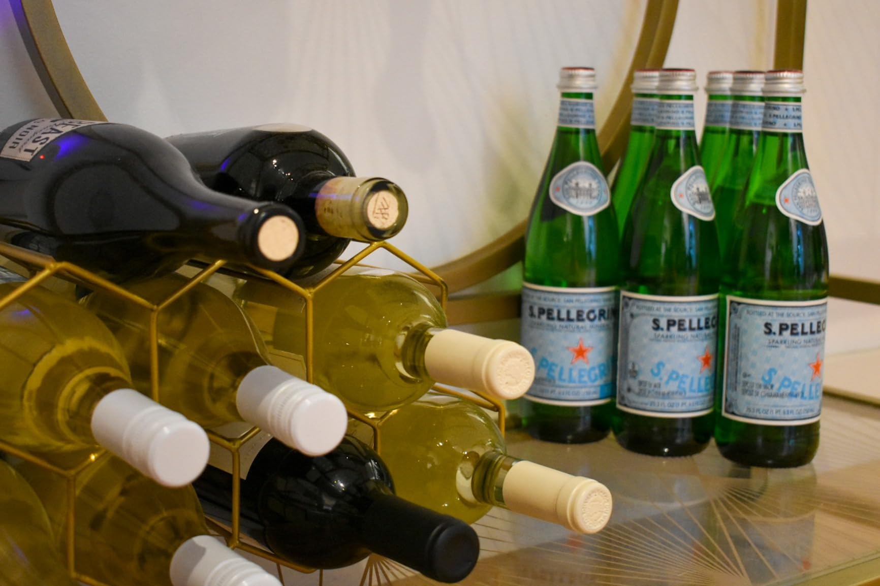 Urban Deco Small Gold Wine Rack 9 Bottle Holder Countertop - No Need Assembly Modern Metal Wire Wine Storage for Counter Top Table Top Coffee Bar Kitchen customer photo 2