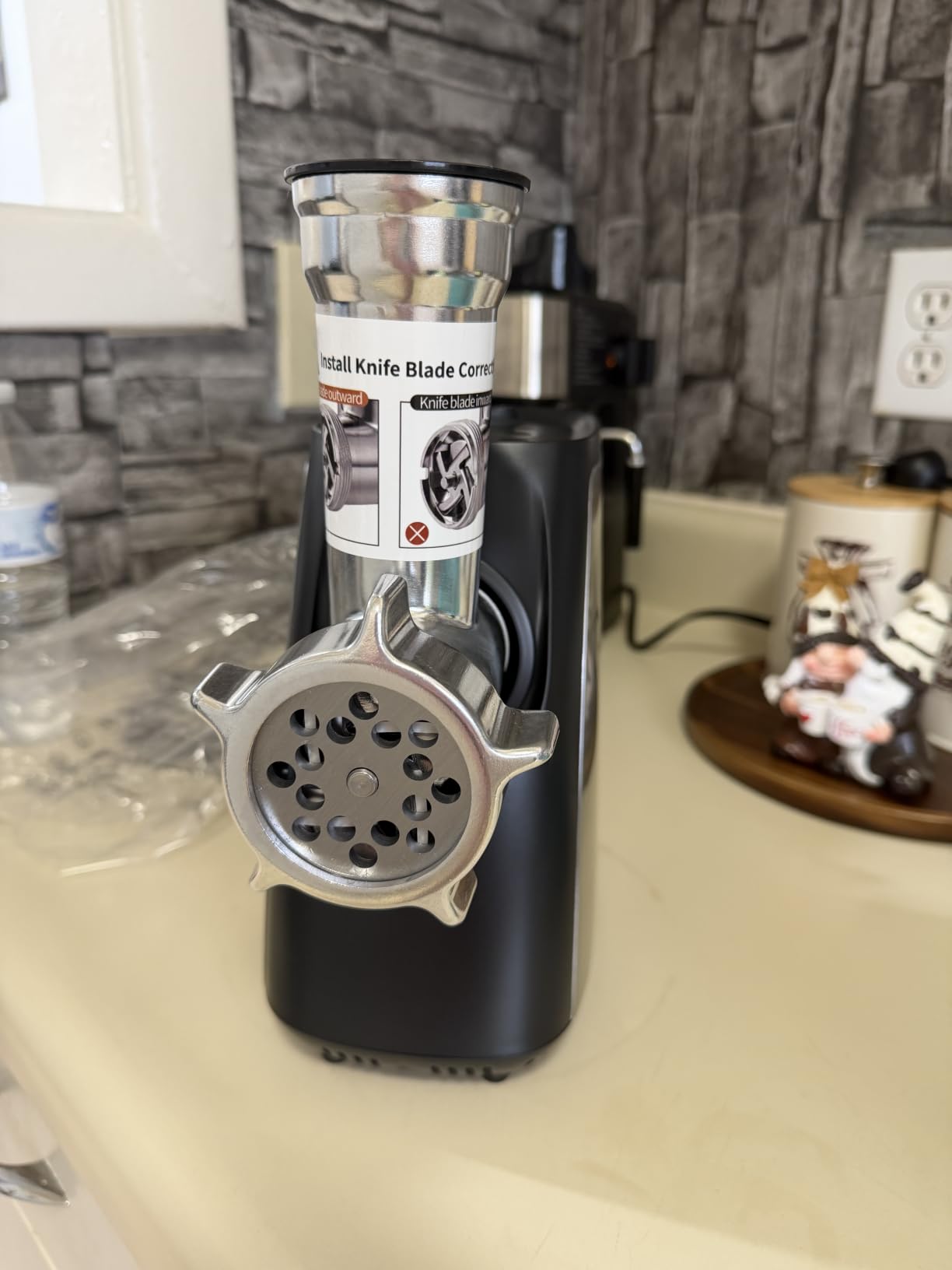 AAOBOSI Meat Grinder, 4-In-1 Meat Grinder Electric [2800W Max] with 3 Slice, Shred Blades,2 Blades,3 Plates,Sausage Stuffer,Kubbe Kit, for Home Kitchen Use, Stainless Steel customer photo 2