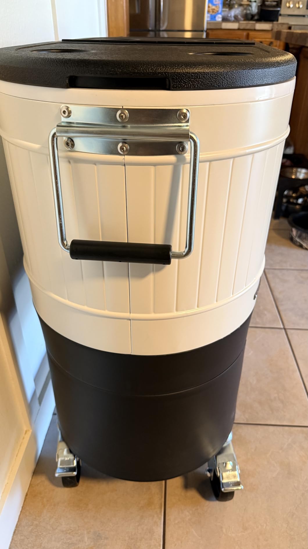 Permasteel Rolling Patio Cooler – Large Outdoor Ice Chest with Wheels, Beverage Cooler for Backyard, BBQ, Tailgate, Beach, Parties, Rustic Farmhouse Design customer photo 1