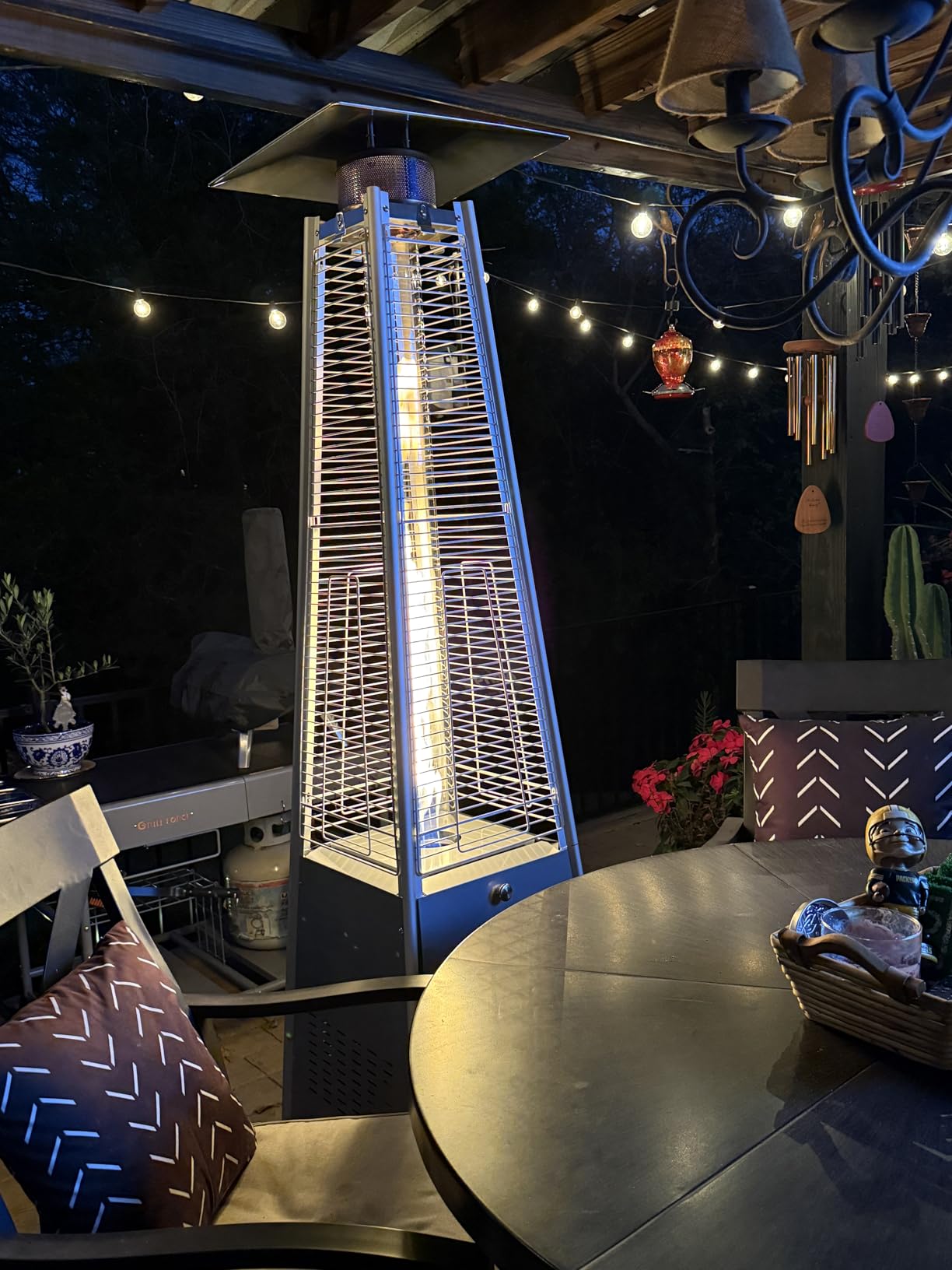 VEVOR Patio Heater for Outdoor Use, 48000BTU Pyramid Propane Heater w/Wheels, Quartz Glass Tube Outdoor Patio Flame Heater for Patio, Party, Backyard, Garden, Decoration, Hammered Bronze customer photo 1