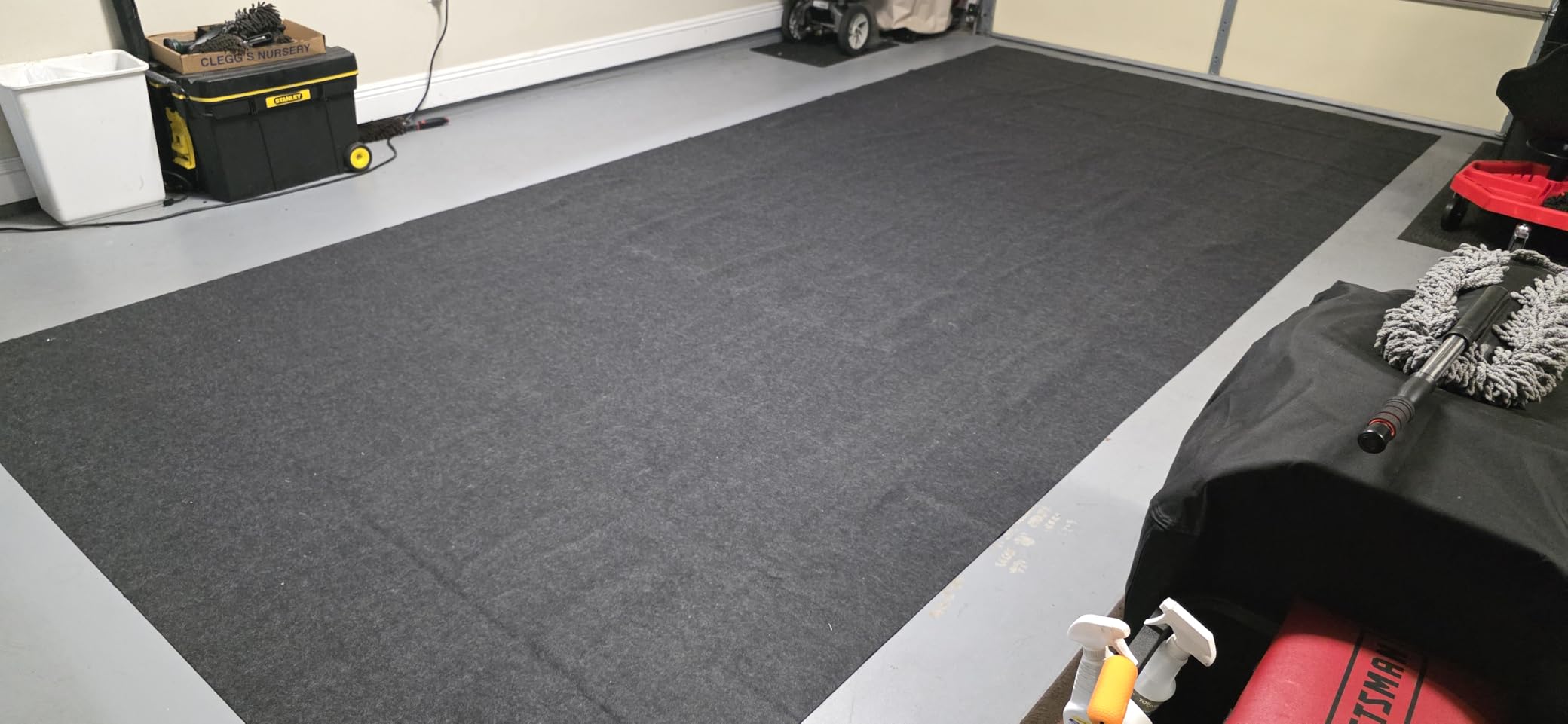 VEVOR Garage Floor Mat for Under Car, 7.4'x17' Shield Against Mud Oil Spill customer photo 1
