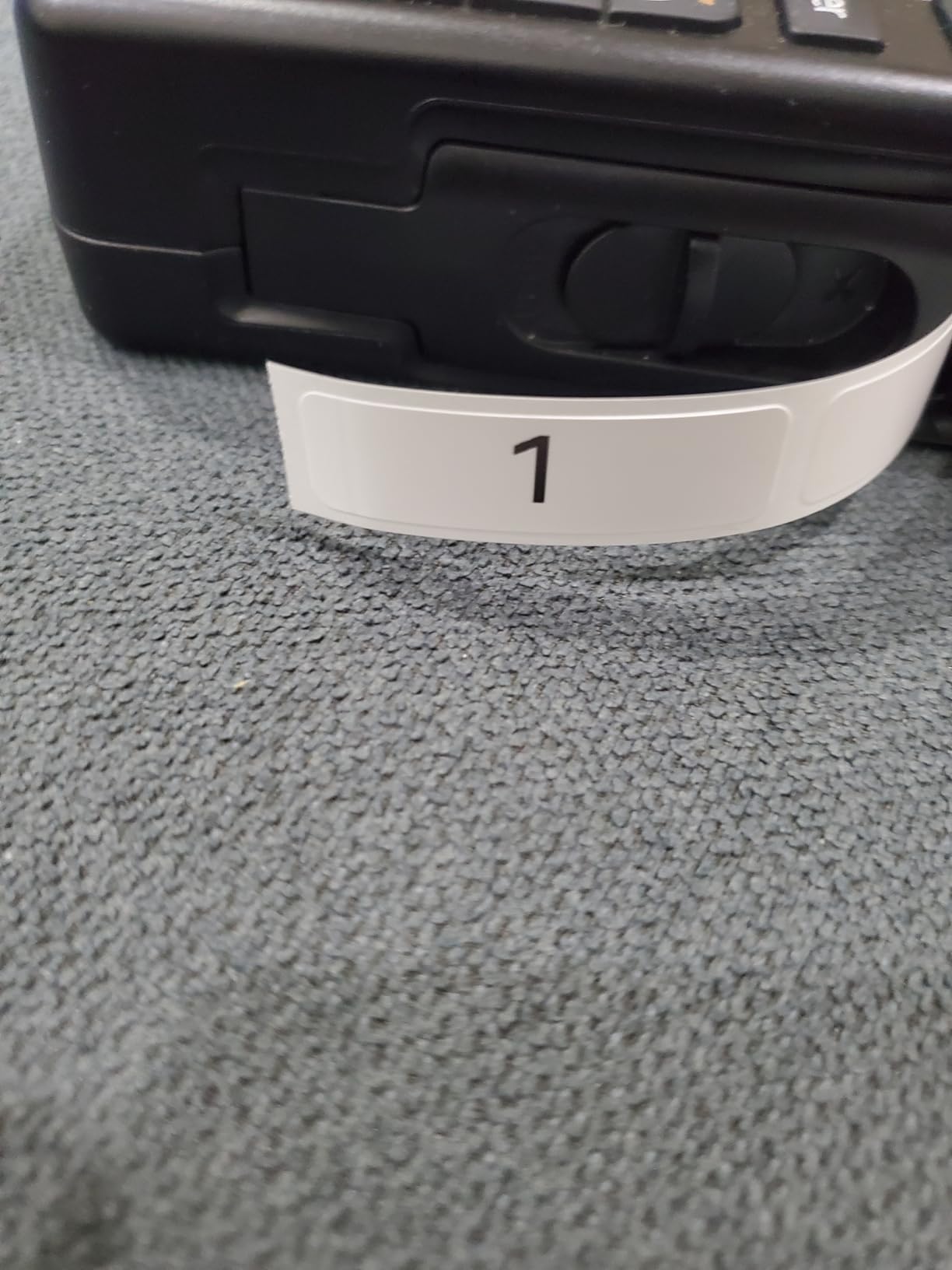 SUPVAN E11 Keyboard & Bluetooth Label Maker Machine with 4 Tapes customer photo 1