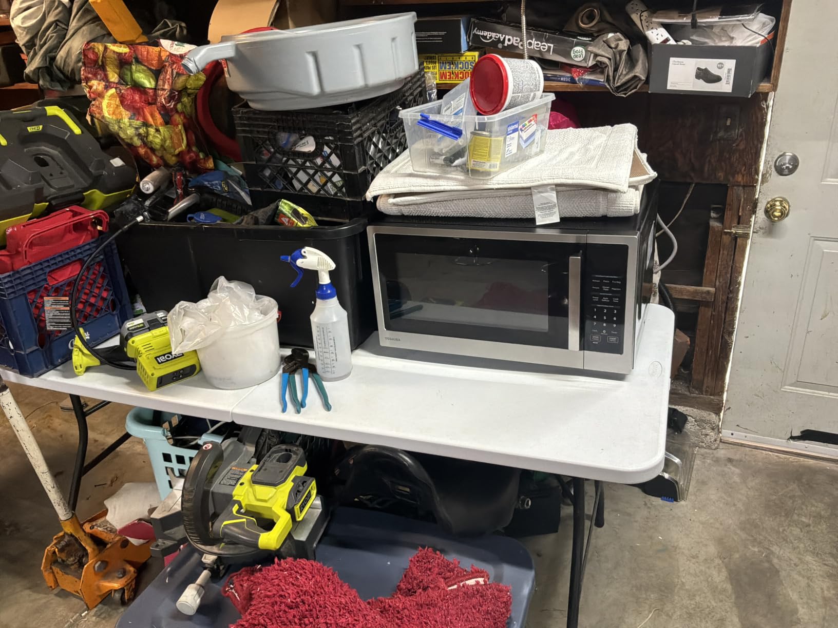 TOSHIBA Countertop Microwave Oven with Inverter, 2.2 Cu.Ft, 1200W customer photo 2