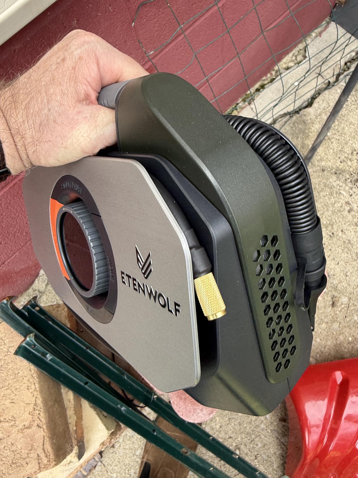 ETENWOLF VORTEX S7 Tire Inflator for Heavy-duty Vehicle with 38400 mAh customer photo 2
