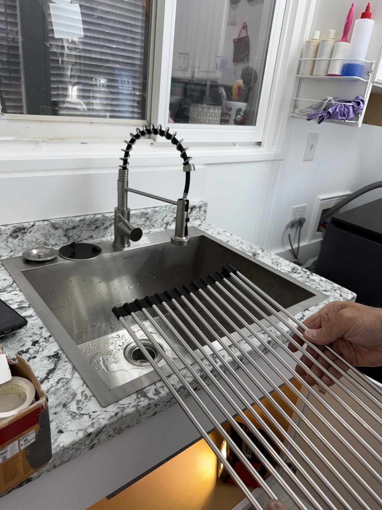 Sarlai Outdoor Sink - 21 x 20 Inch Drop In Workstation Kitchen Sink with Dust Lid and Faucet 16 Gauge Stainless Steel Single Bowl Bar Basin with Cutting Board BBQ Basin Outside customer photo 2