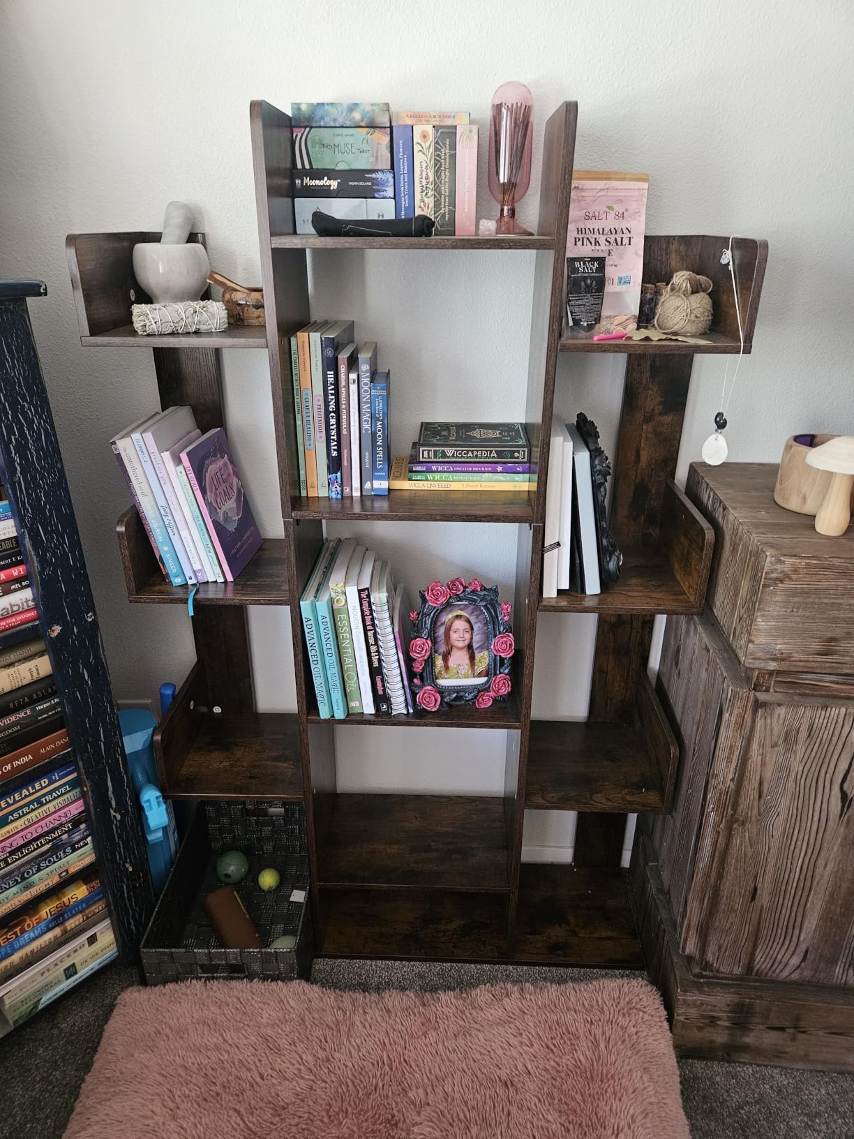 VASAGLE 5-Tier Bookcase, Open Storage, 15.7 x 9.4 x 62.8 Inches customer photo 2