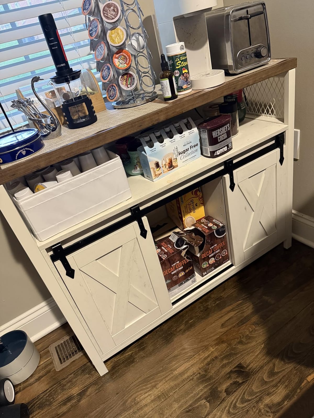 VASAGLE Buffet Cabinet, Coffee Bar with 2 Sliding Barn Doors customer photo 1